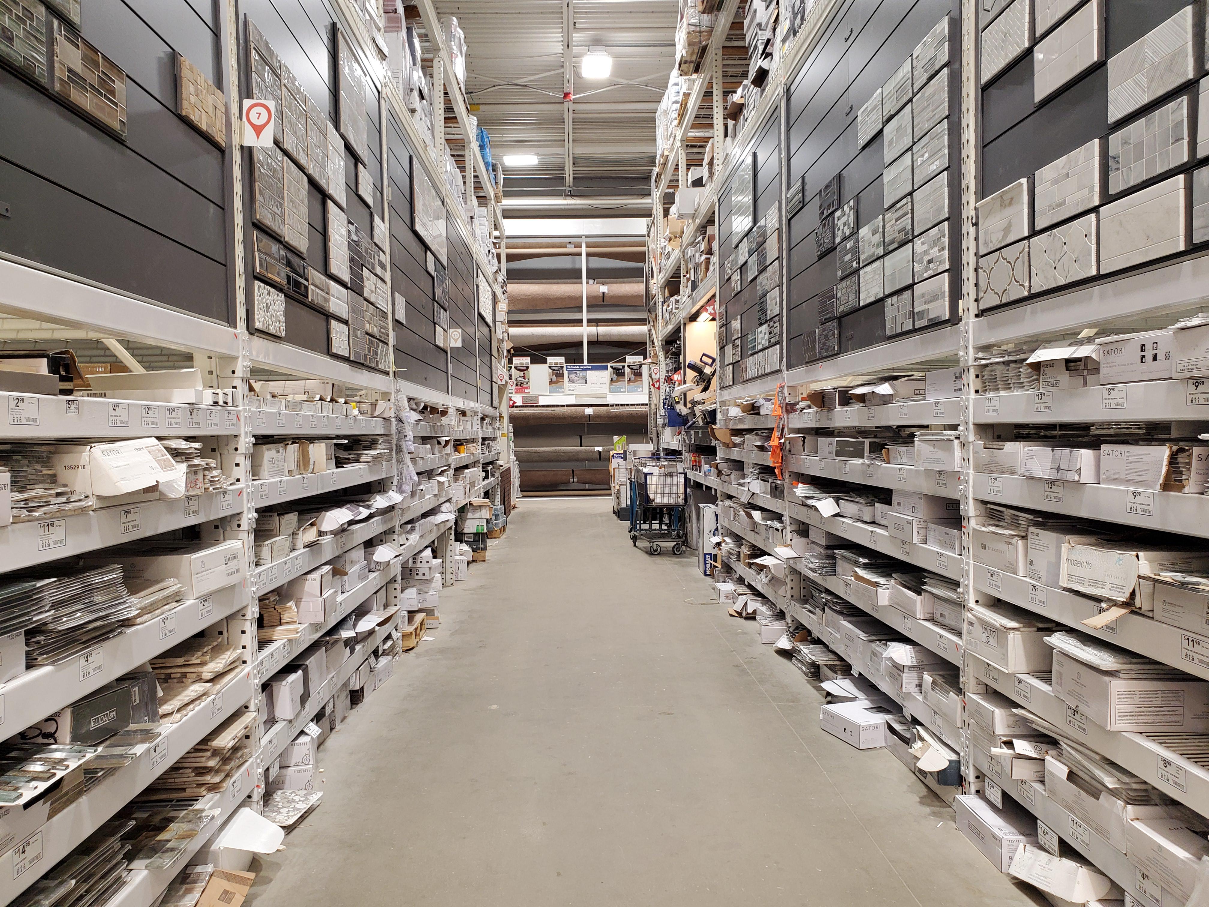 I'm tired of the Flooring Dept. r/Lowes