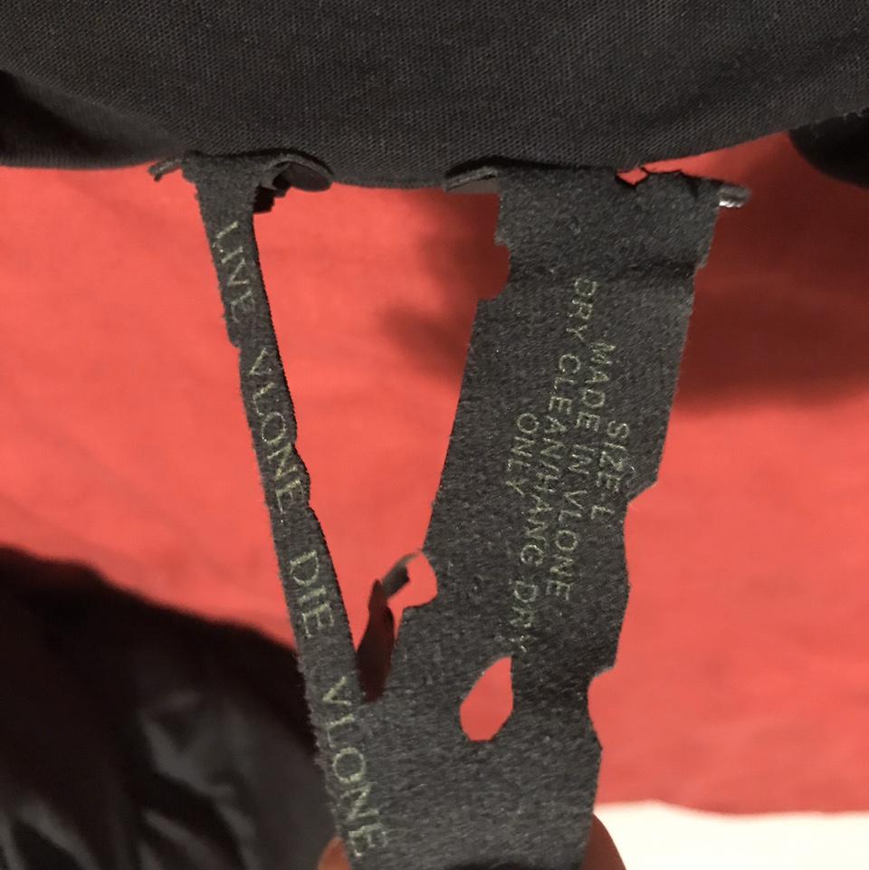 Quick legit check on this please ;) r/vlone