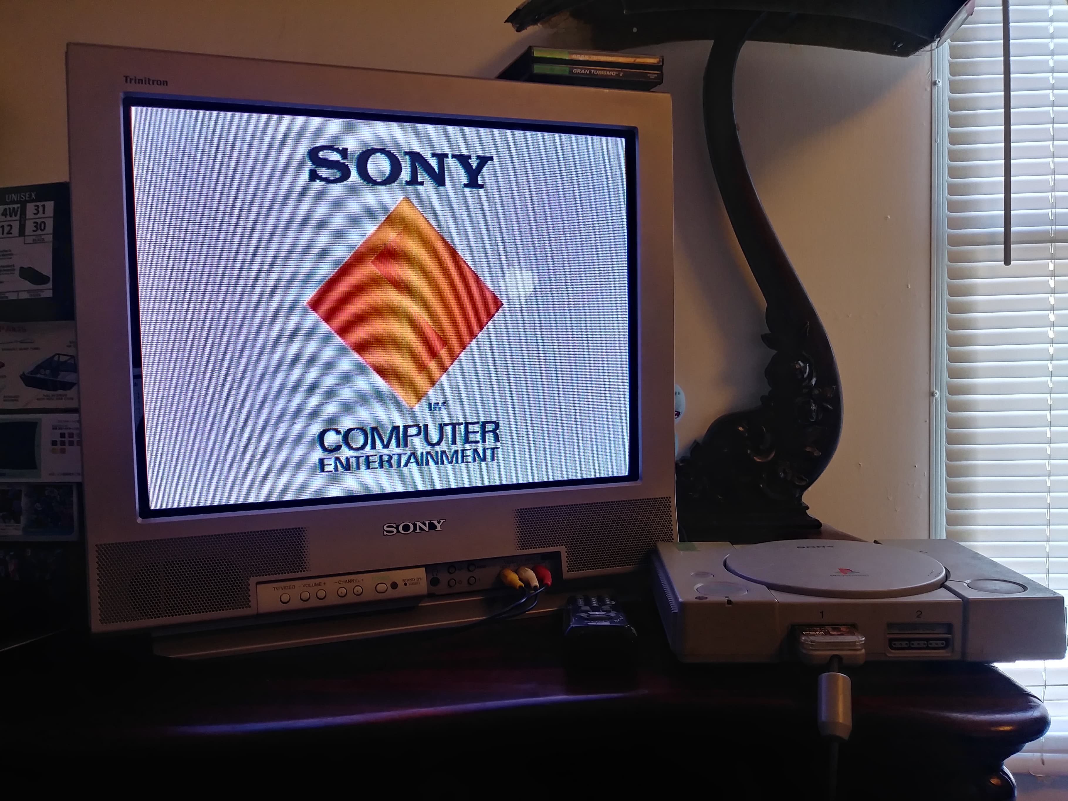 Sony Playstation on a Sony Trinitron, my new old gaming setup. r