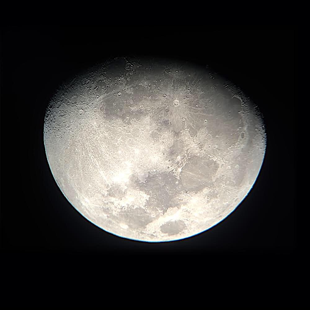 Waning moon astrophotography