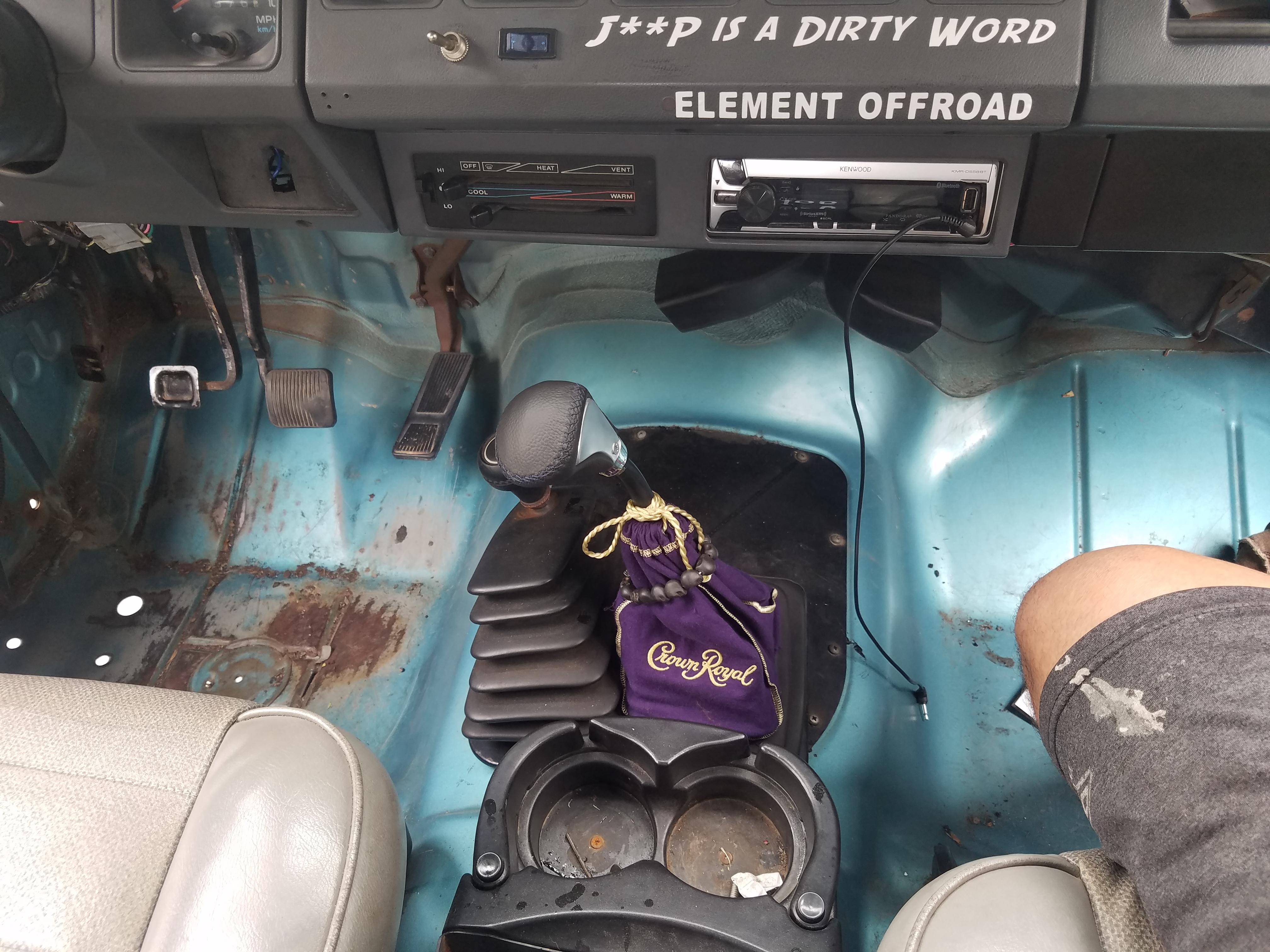 Just installed this super custom shifter boot r/Jeep