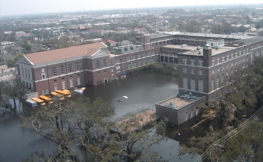 A high school in New Orleans during Katrina r/FloodPictures