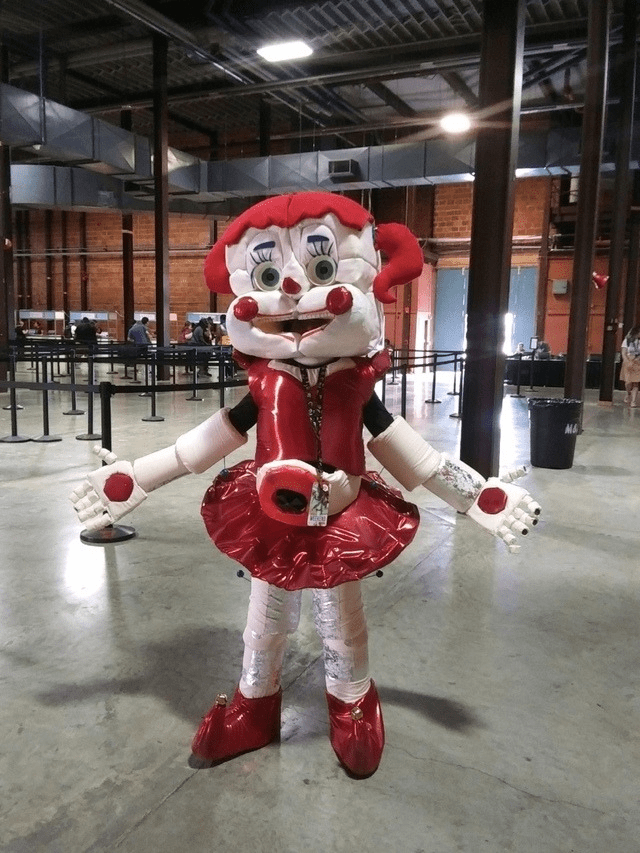 My Circus Baby cosplay at Dallas Akon r/FNAFcosplay