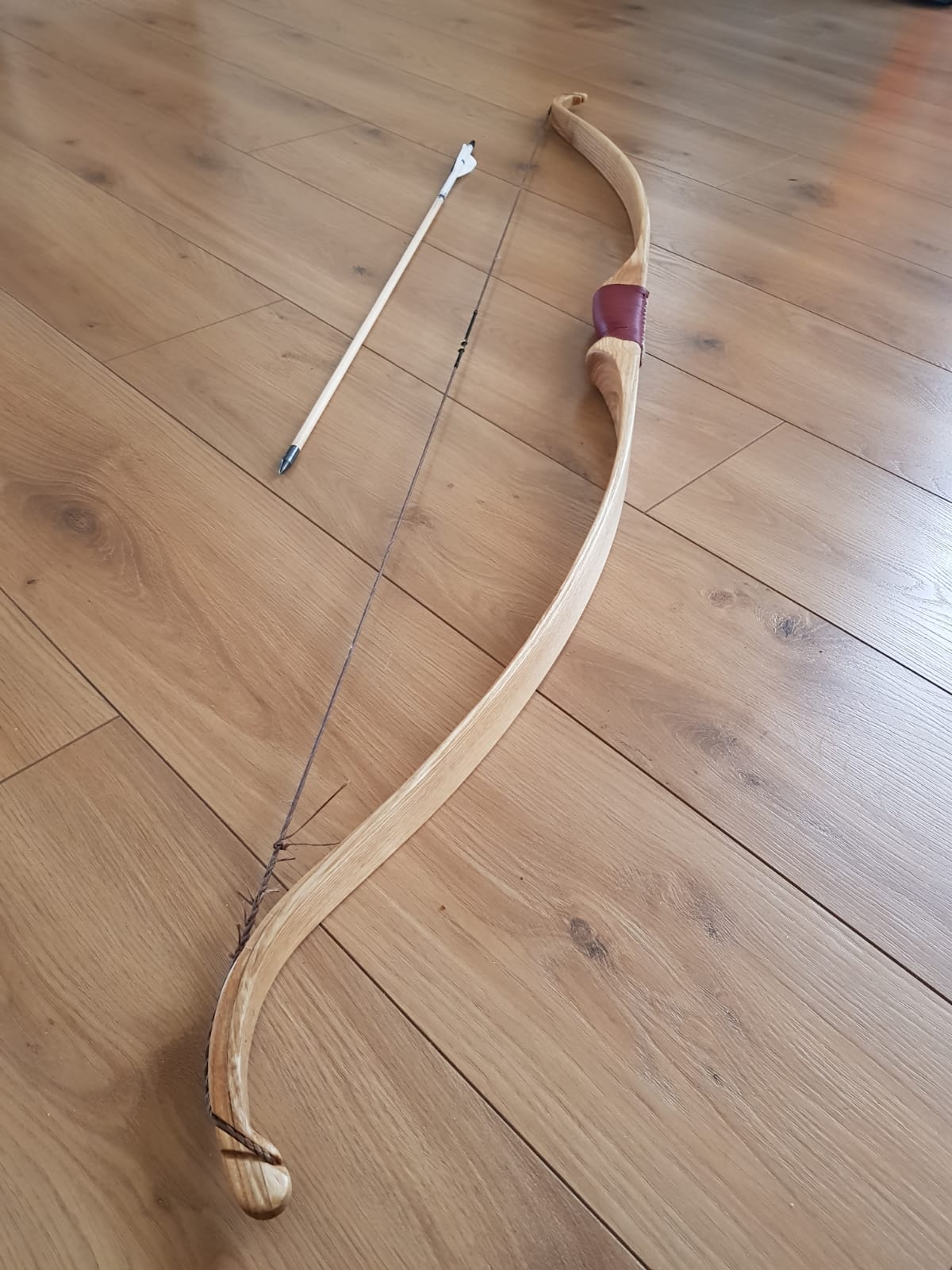 Looking for information on a style of bow Bowyer