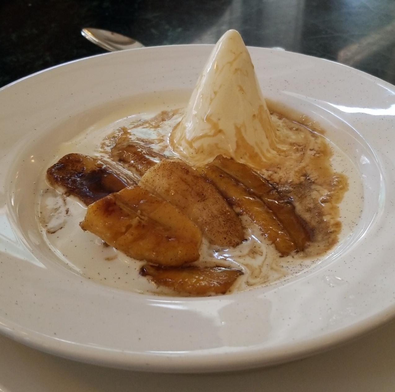 [I ate] Bananas Foster from the Palace Cafe in New Orleans. r/dessert