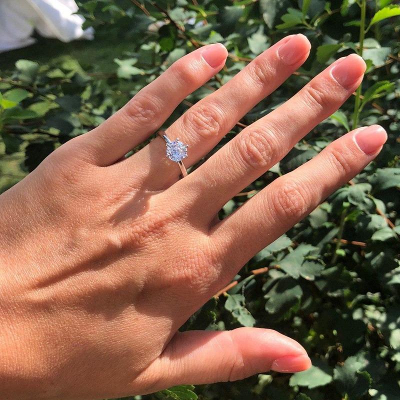 2 Carat Diamond Ring (LAB Grown (CVD) Diamonds Color/clarity F/VVS