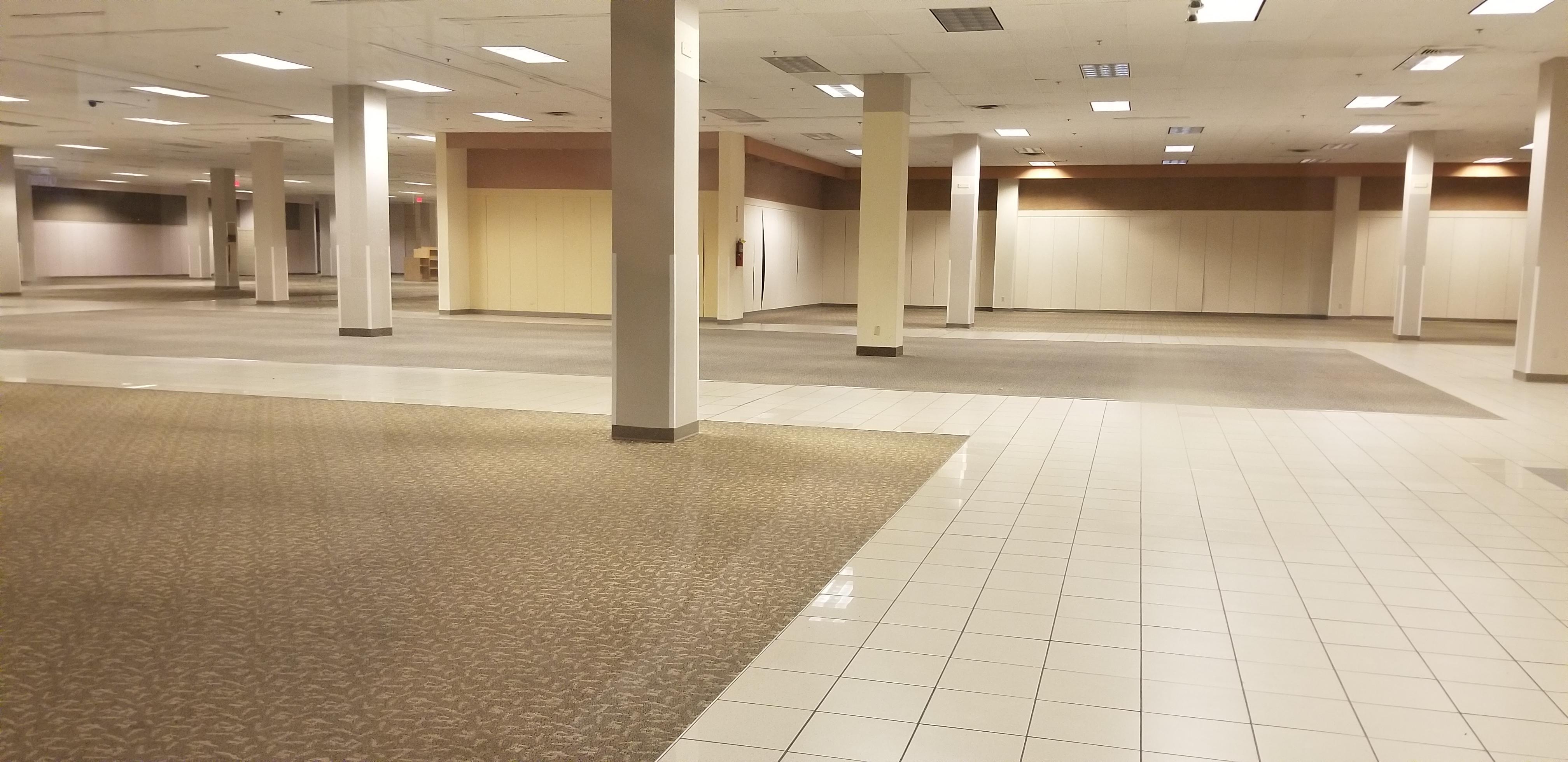 This is an old sears building in the mall and i just felt like i'm in a