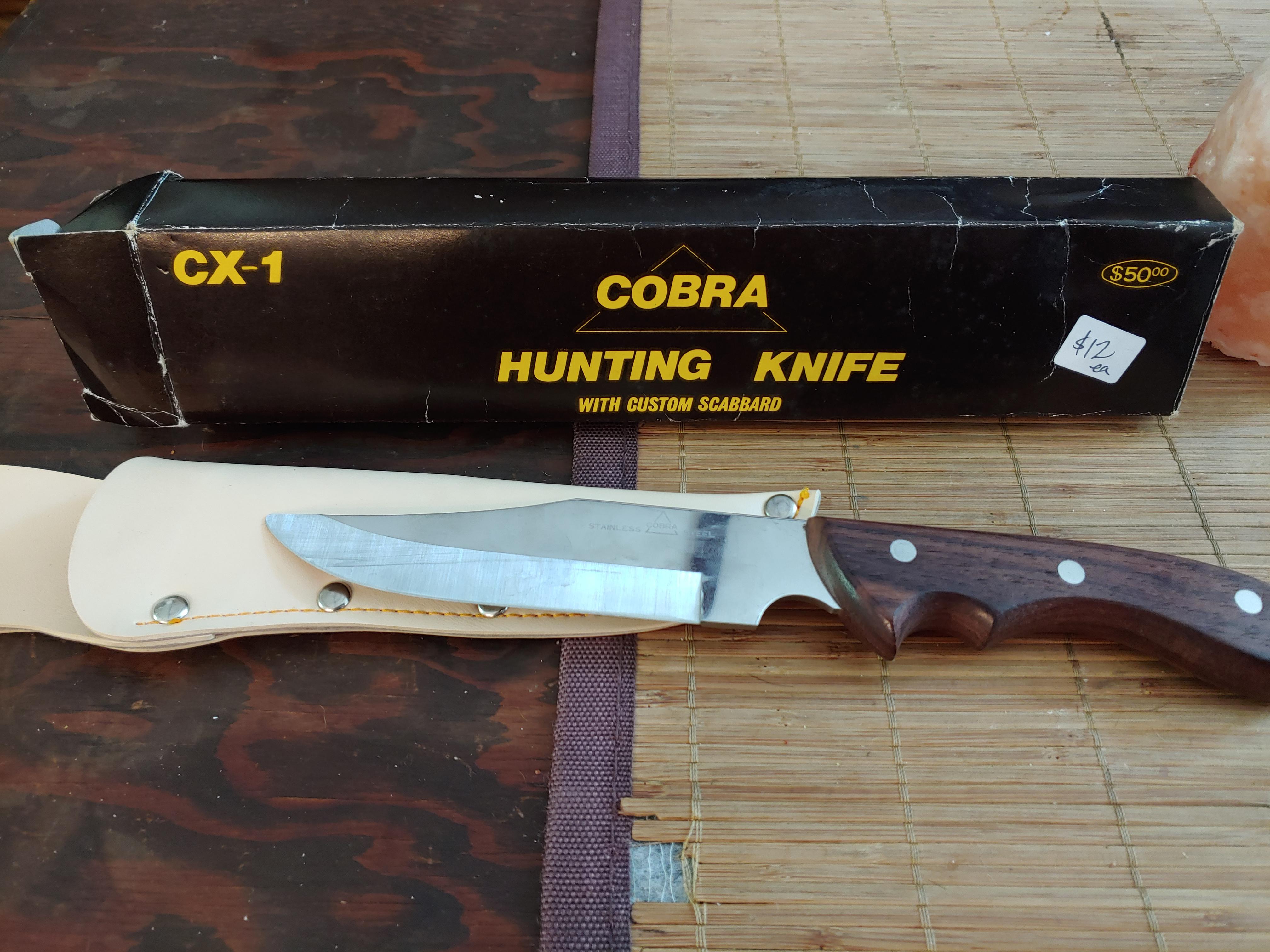 [KND] I found this knife at a thrift store as was wondering if anyone