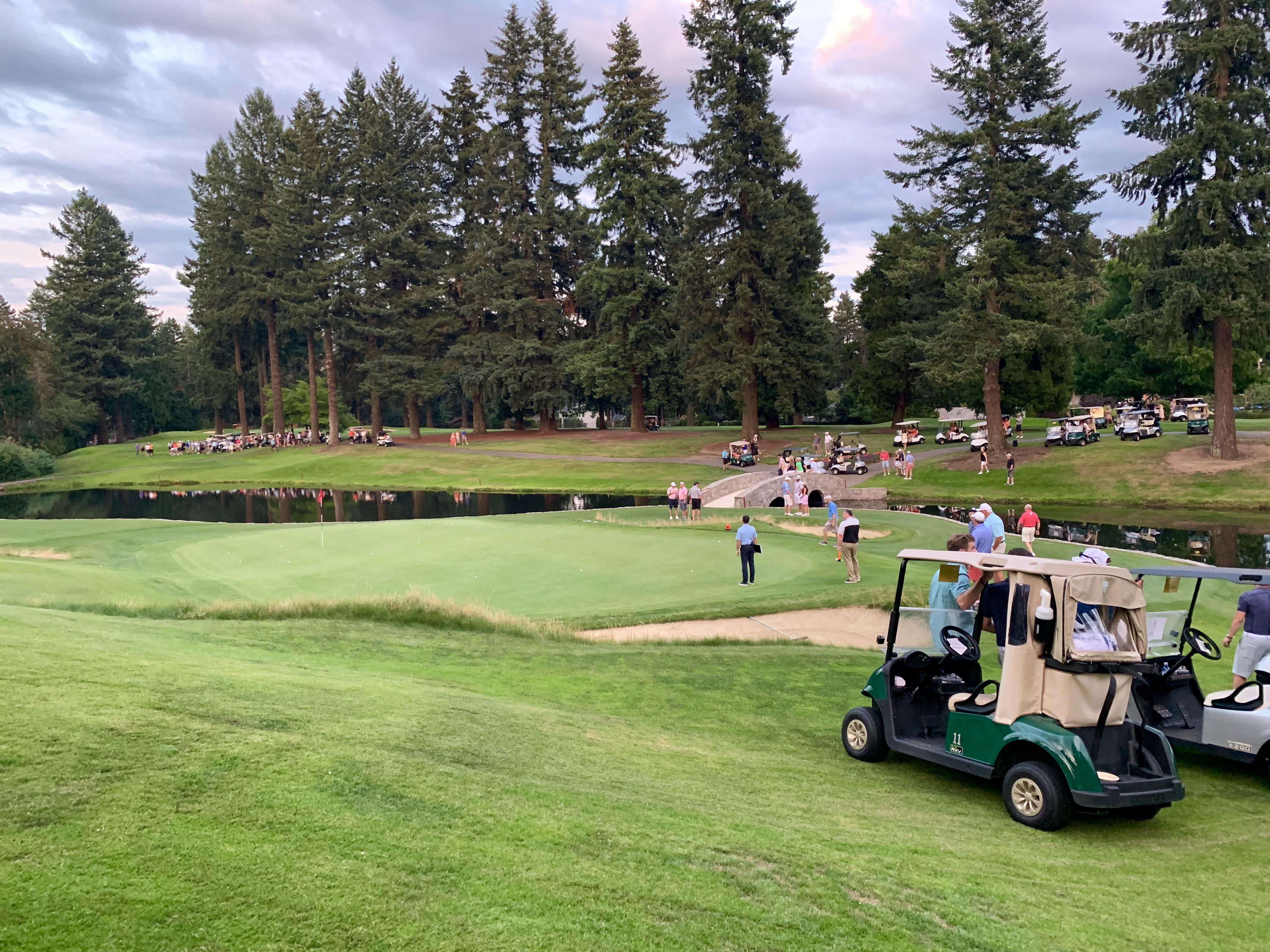 Got to play in my first horse race this weekend. r/golf