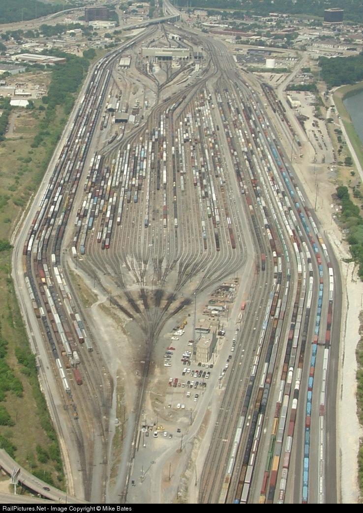 Centennial Rail Yard. Fort Worth, Texas [738x1043] r/InfrastructurePorn
