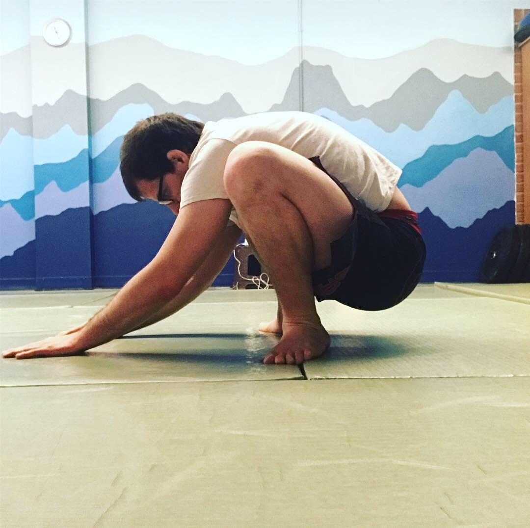 One of my favourite stretching for brazilian jiujitsu because you are