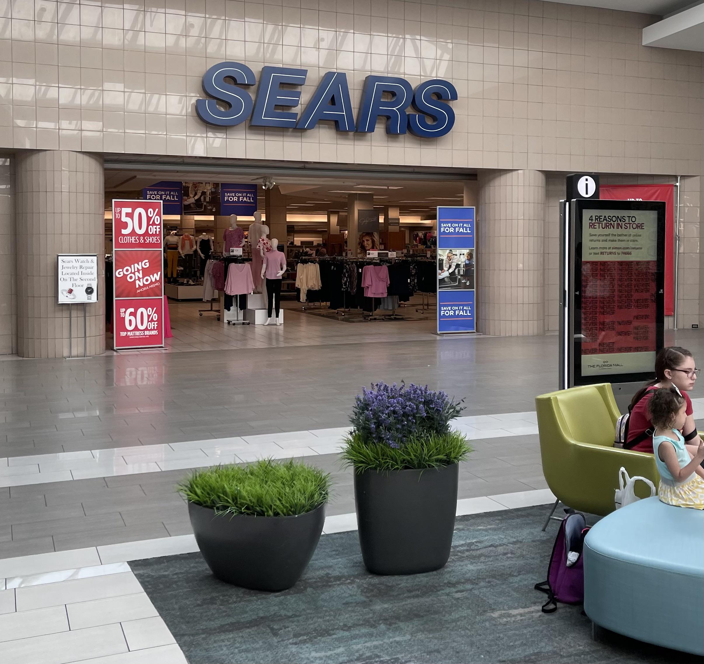 On vacation in Orlando last month, stopped at the Florida Mall and was