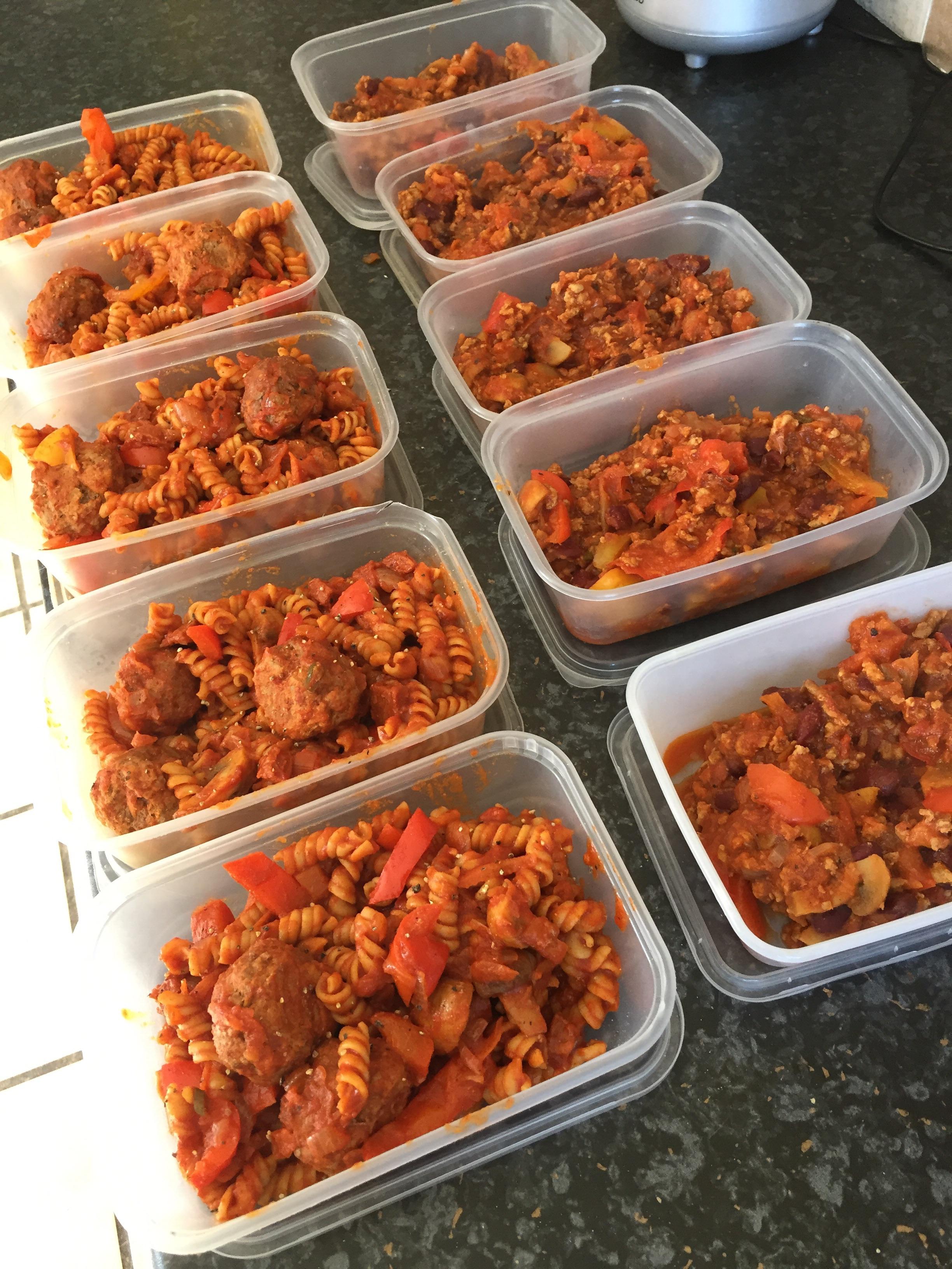 High protein pasta with meatballs and Turkey Chilli. Ten meals in one