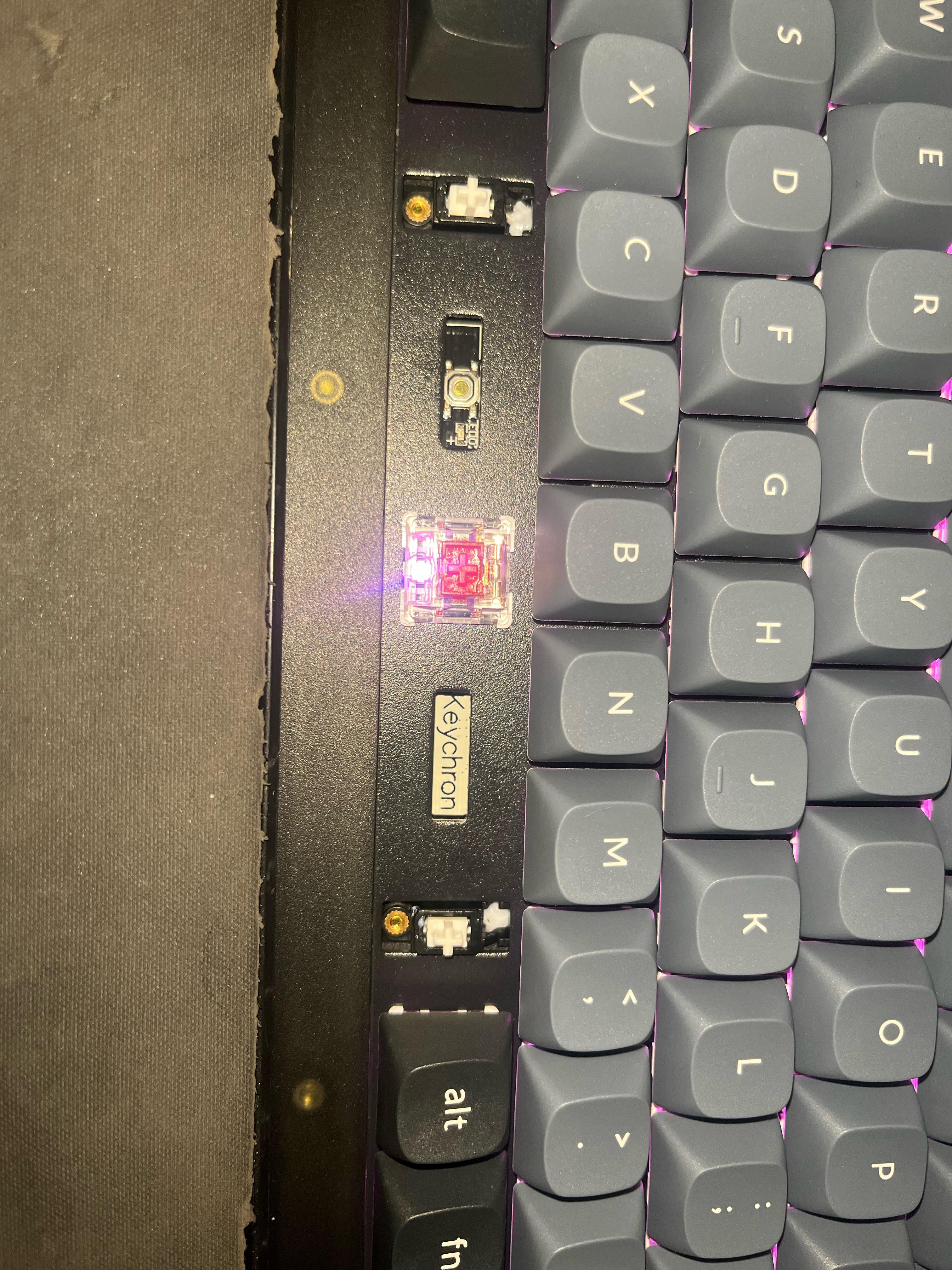 how do i remove the stabilizers on my v1? r/Keychron