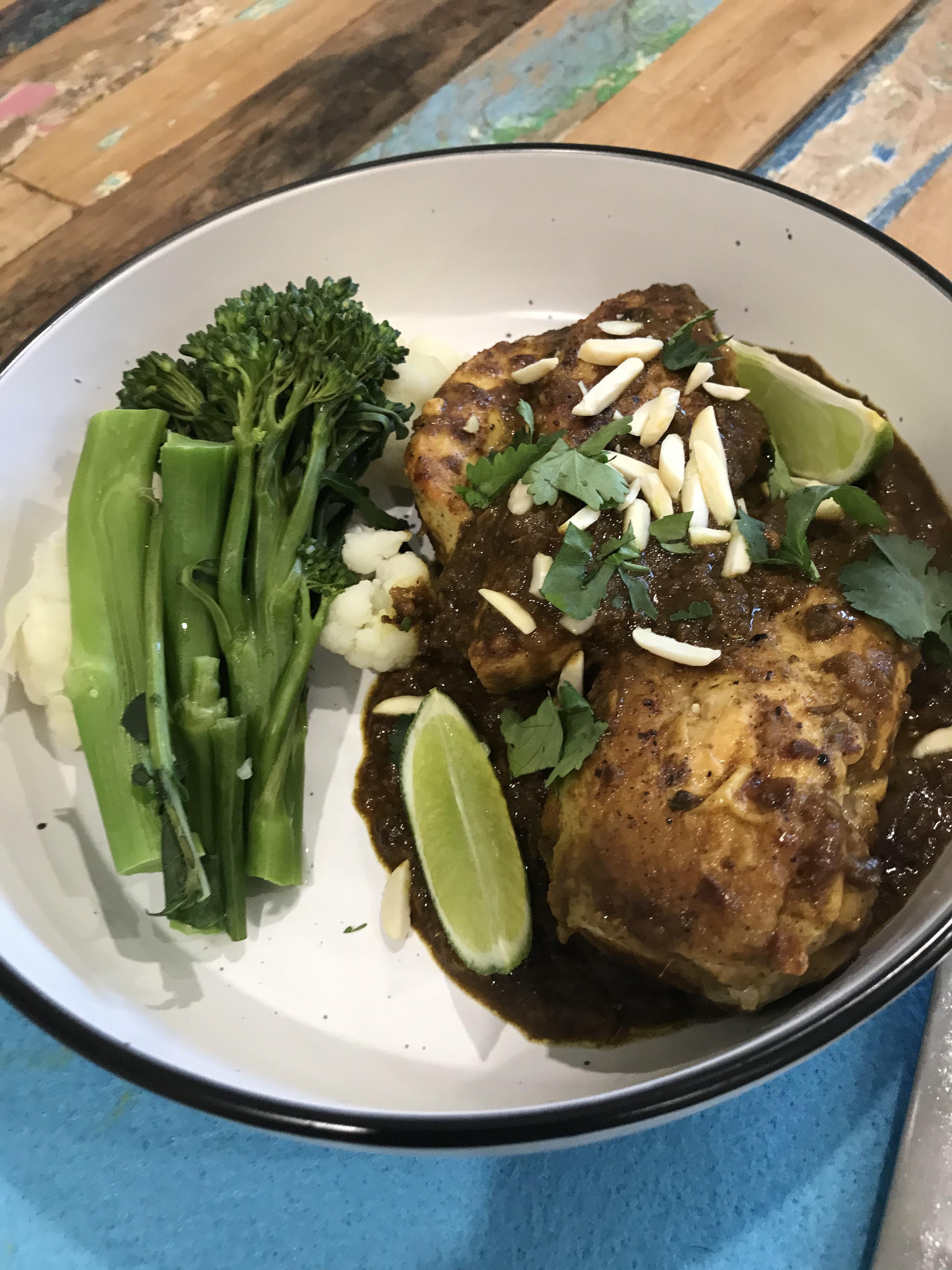 Crispy Chicken with Almond Milk Curry r/ketorecipes