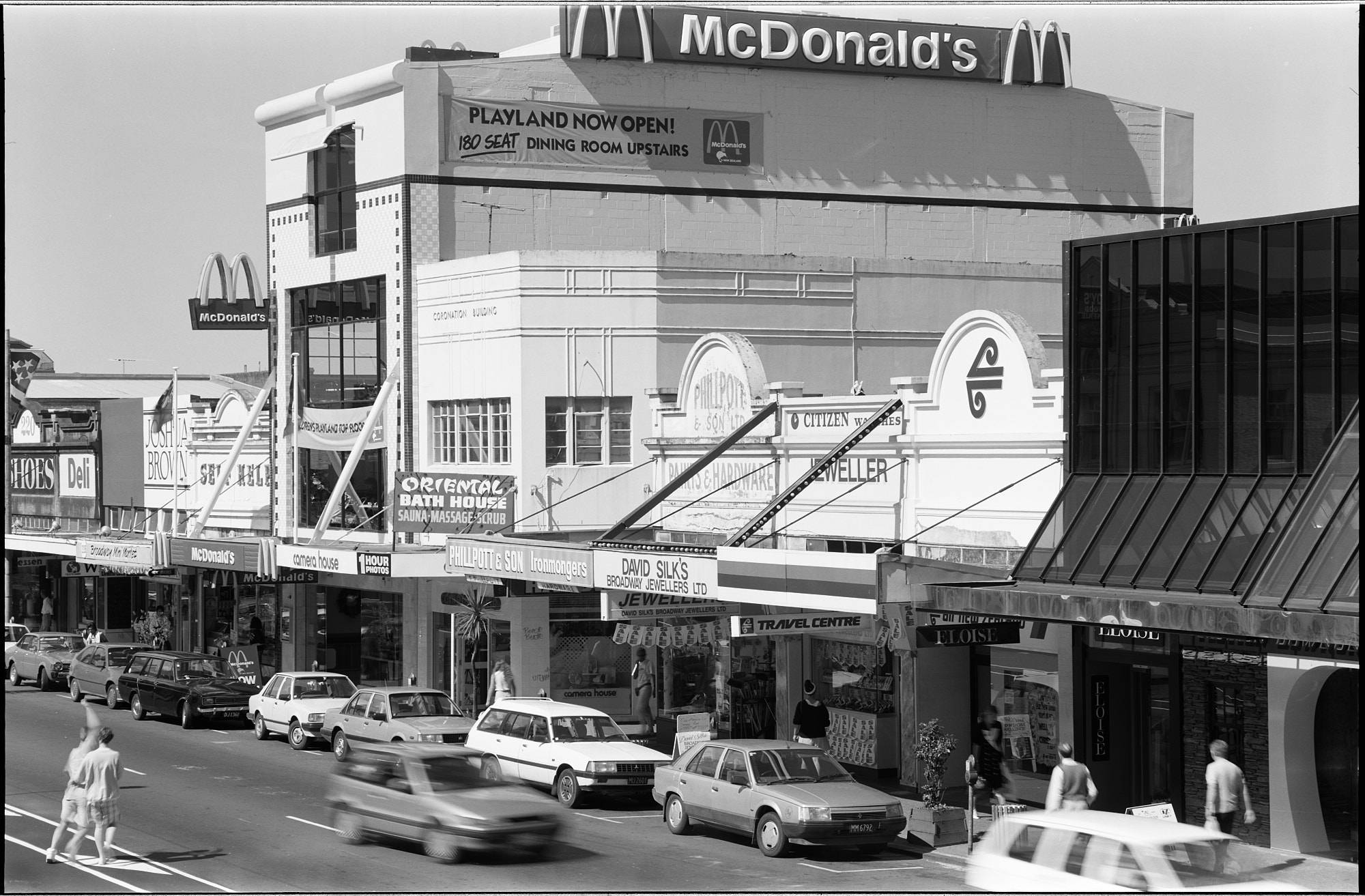 Closeddown McDonalds of Auckland r/auckland