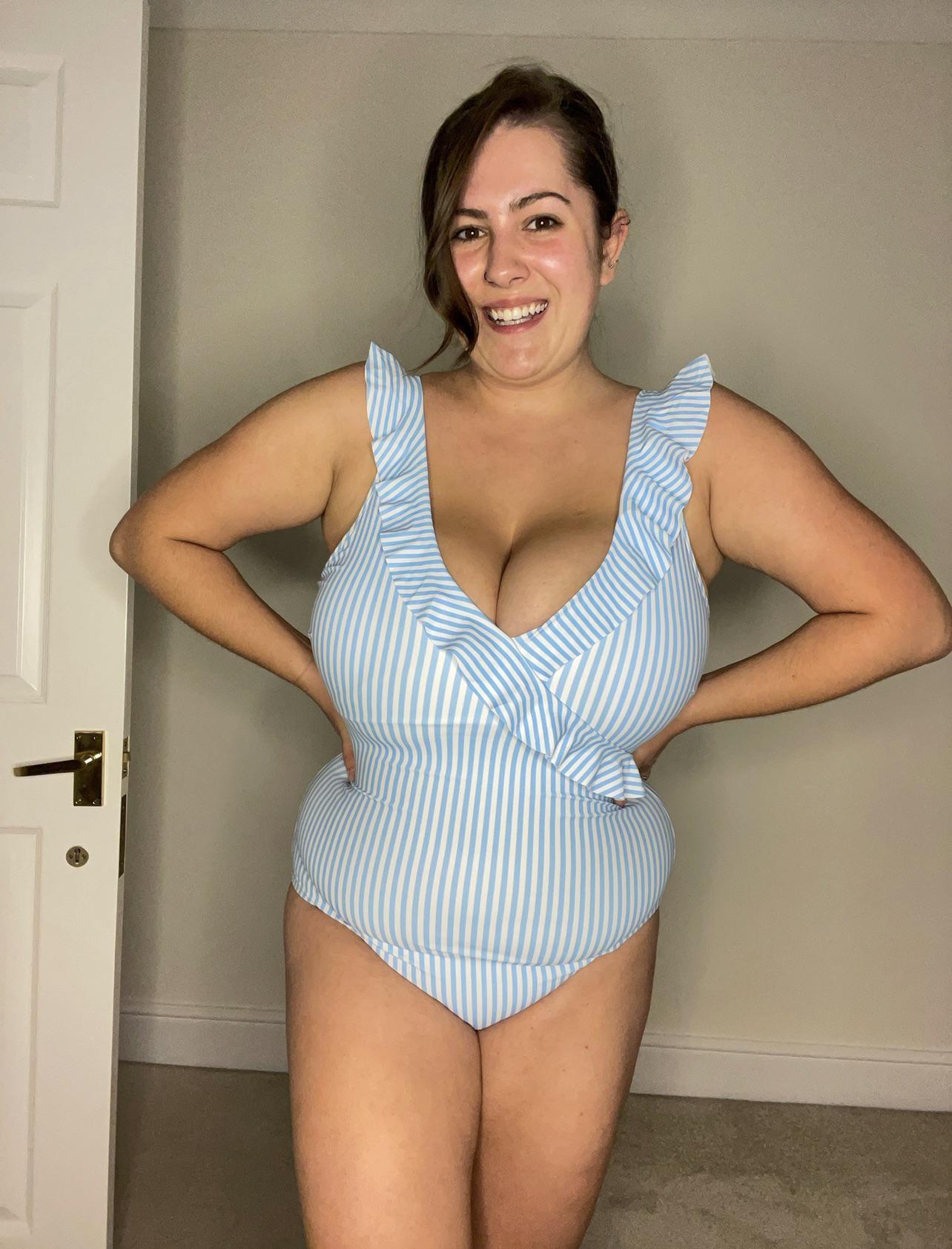 298 best u/cherylann_gg images on Pholder | U Cheryl Ann Gg, Cherylann Gg and Hugeboobs