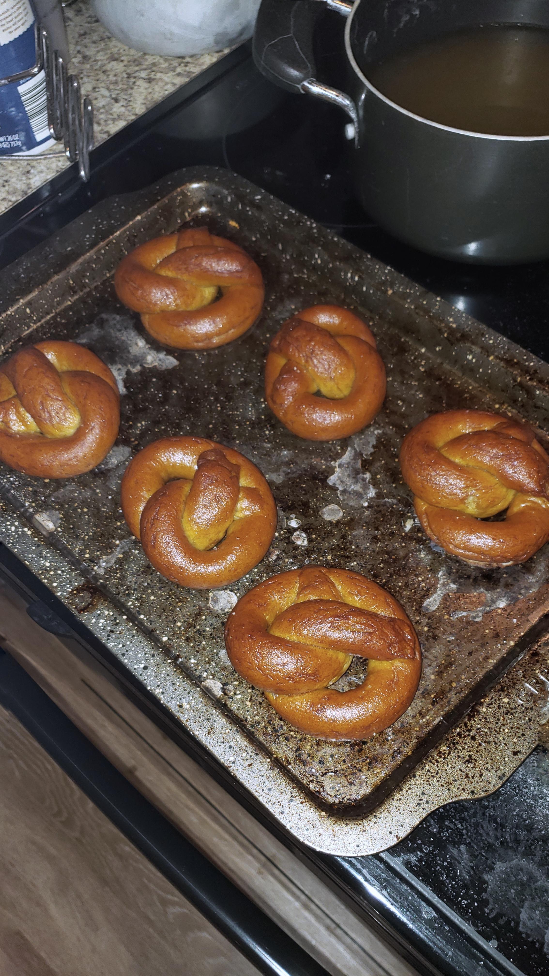 LowFODMAP Pretzels! (Recipe link in comments) r/FODMAPS