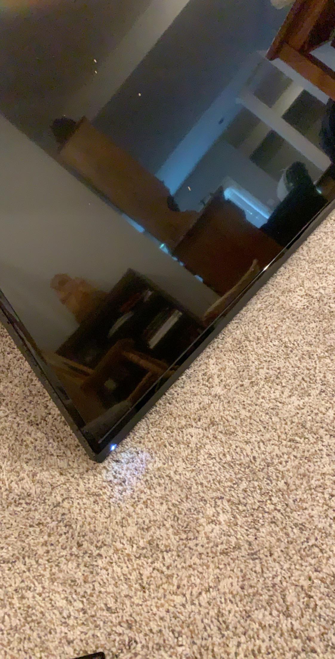 Vizio D55uD1 issue. Screen stays black after pressing power on remote