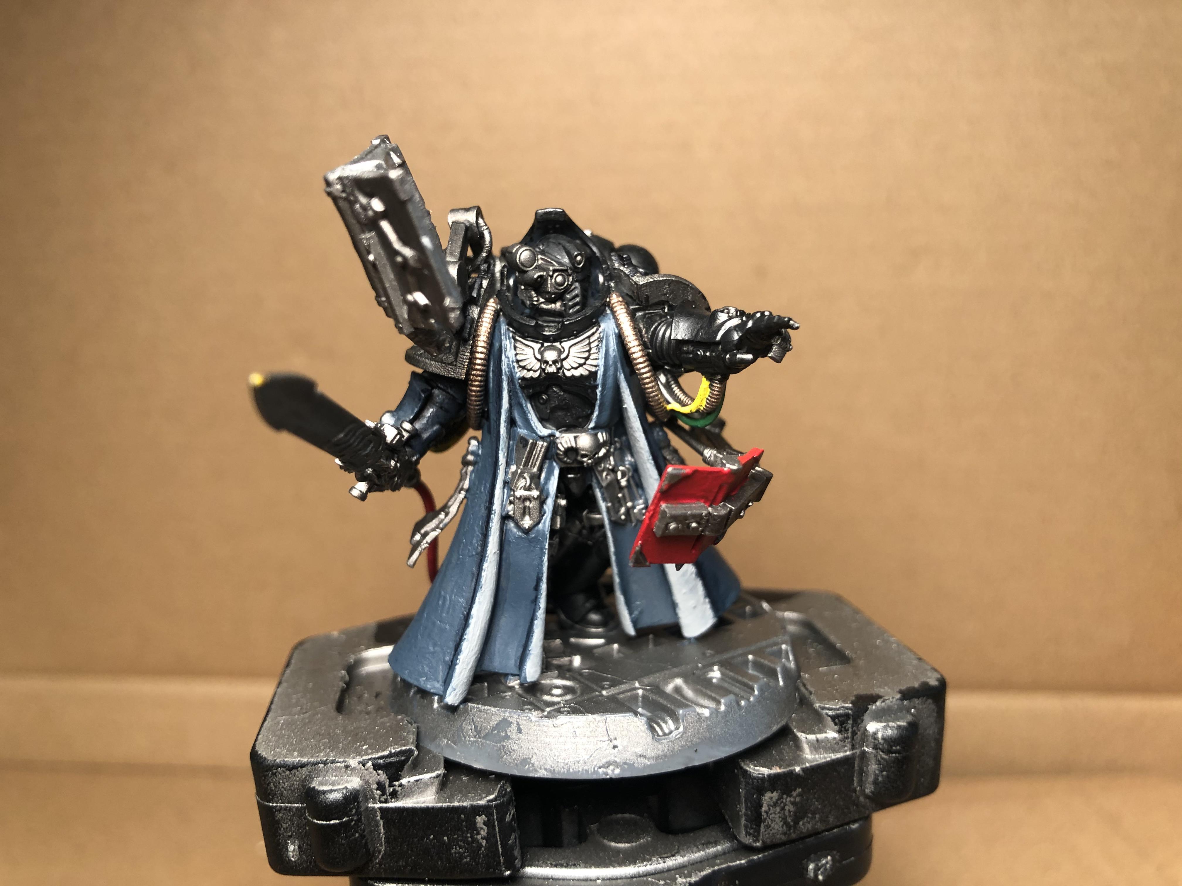 Wip. Iron hands librarian that I’m finally roughing in the paint on. C