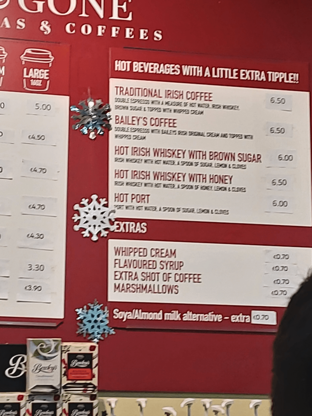 Coffee shop in Connolly Station keeping those Winter chills at bay! r