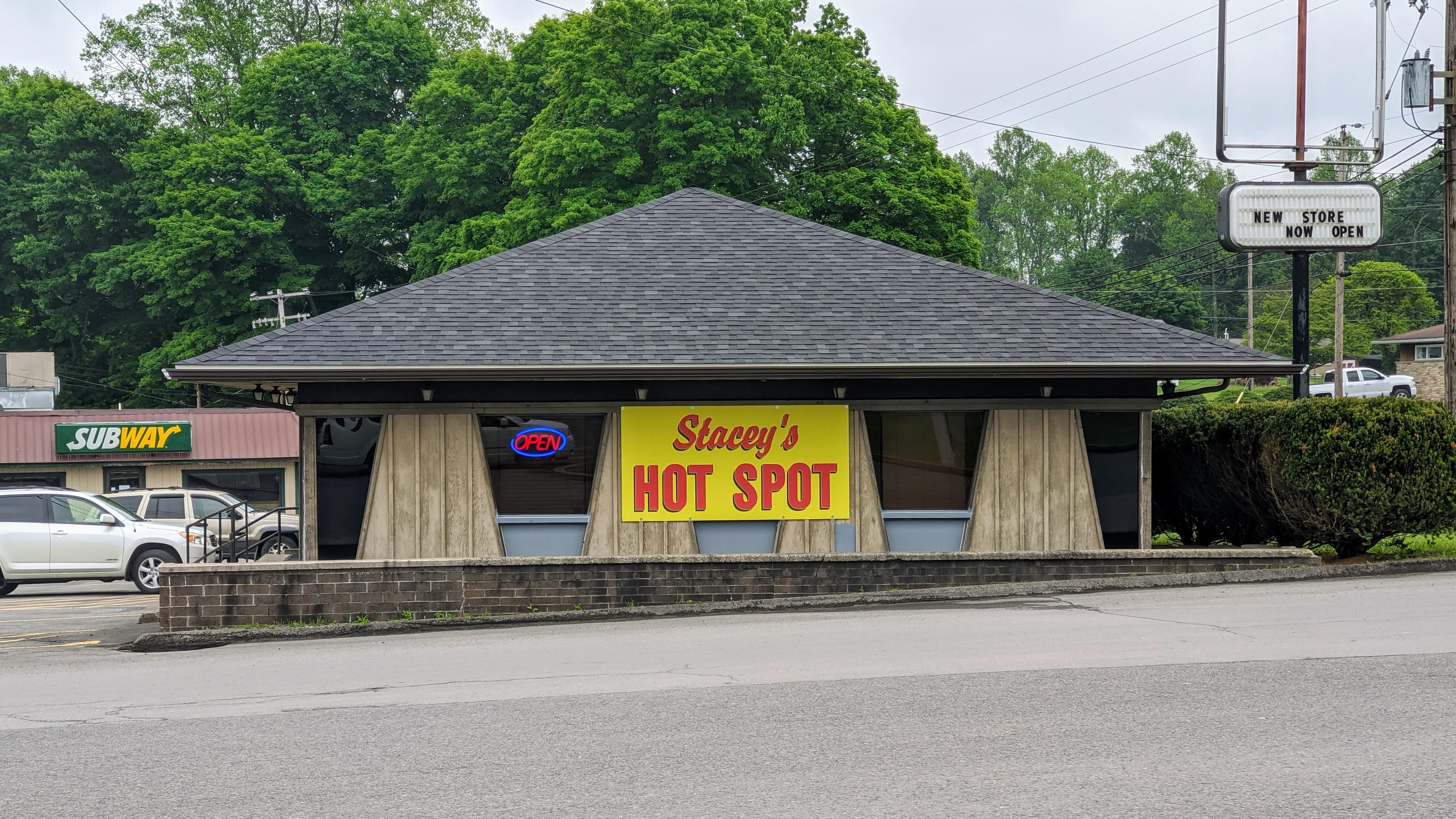 Hot Spot that used to be a Pizza Hut in Kingwood, WV r/NotFoolingAnybody