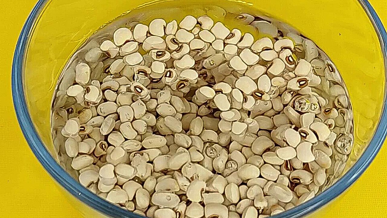 I found the secret, how to cook black eyed Beans fast. AfricanFood
