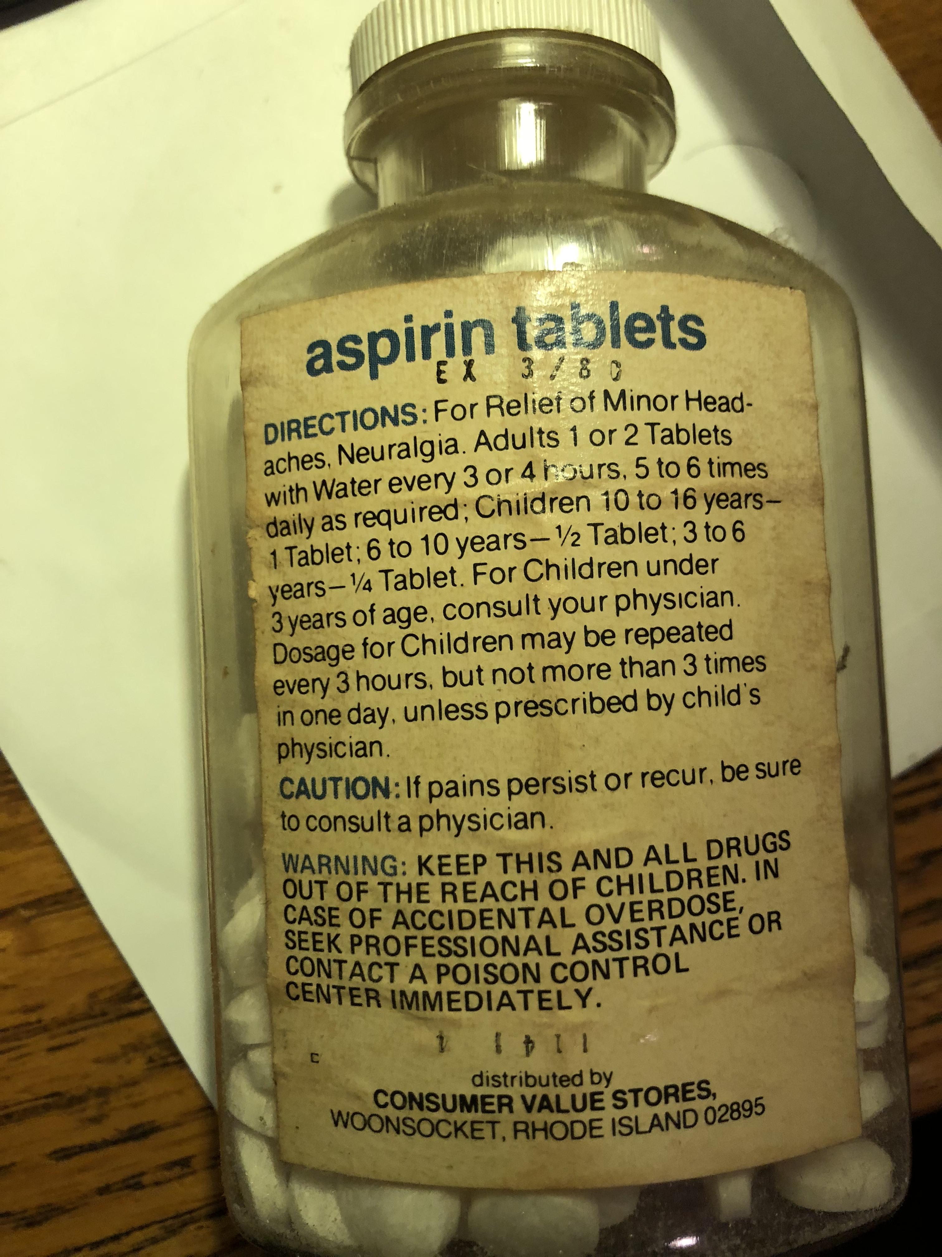 My grandfather’s aspirin expired in 1980 r/mildlyinteresting