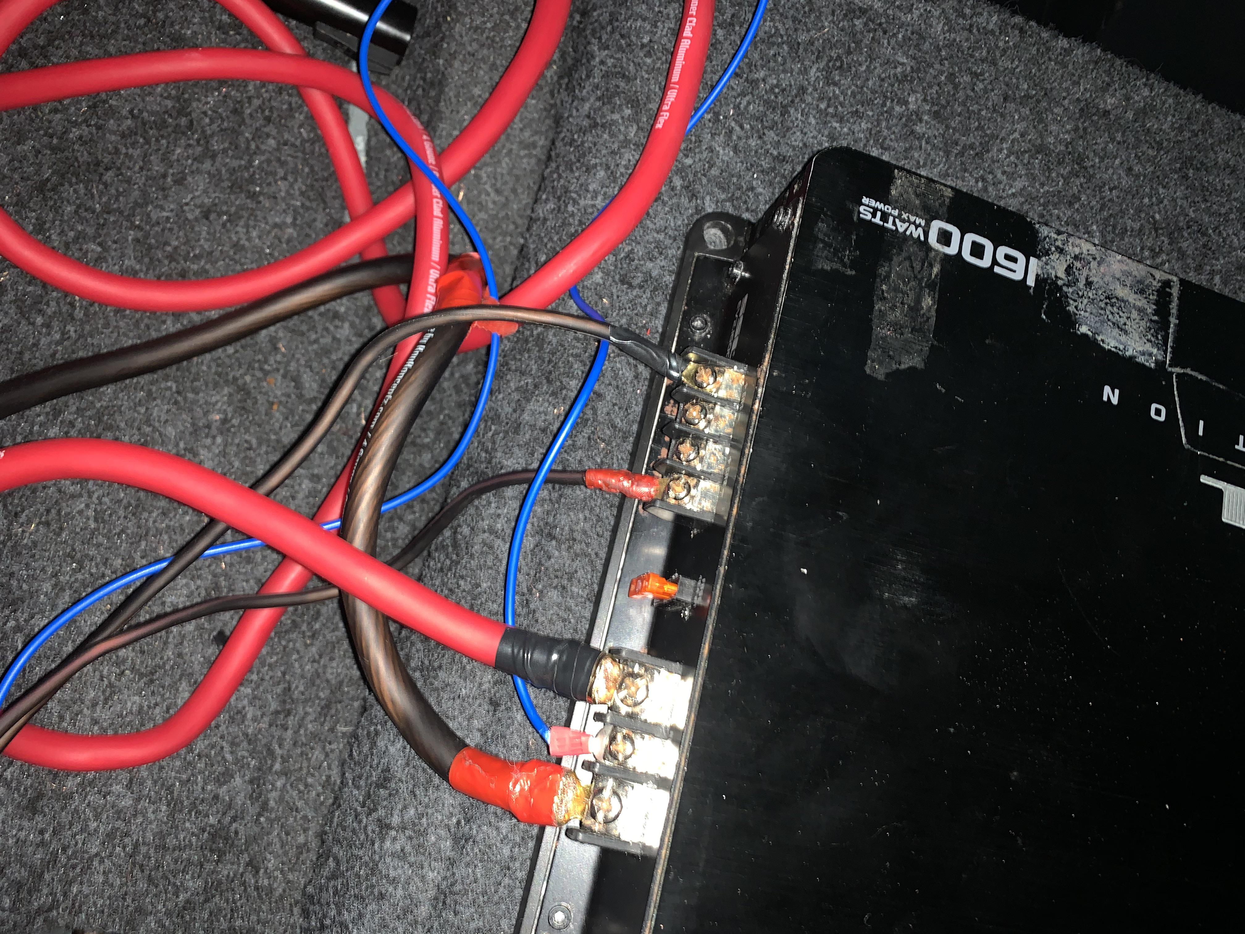 Having a hard time getting out of ‘protection’ mode to power mode. 1600 watt SSL amp to 2 12