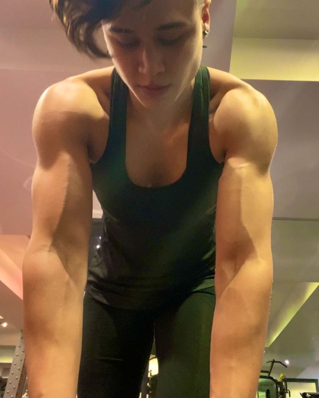 Katy O'Brian : musclegirlsflexing