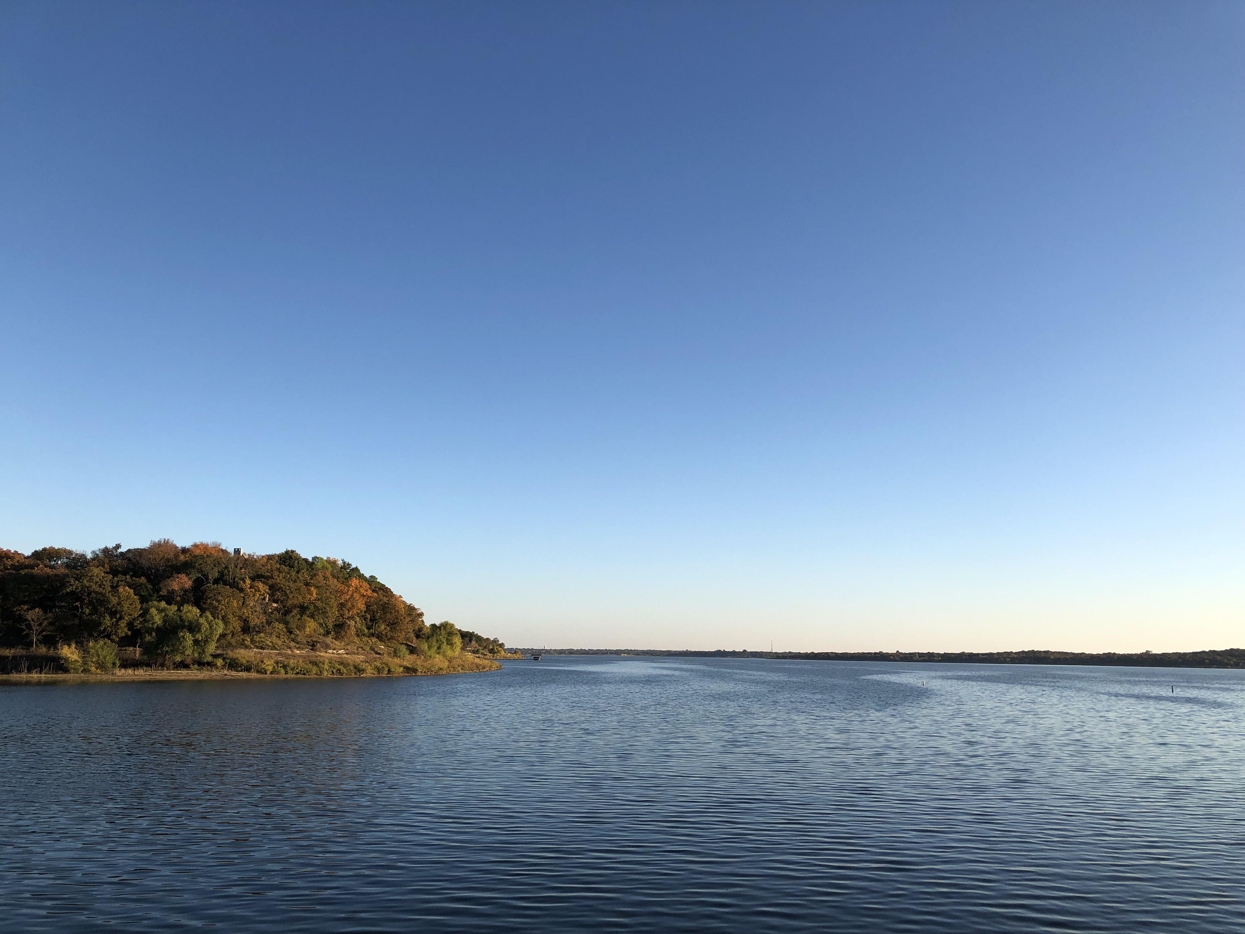 Grapevine lake on a beautiful afternoon. r/Dallas