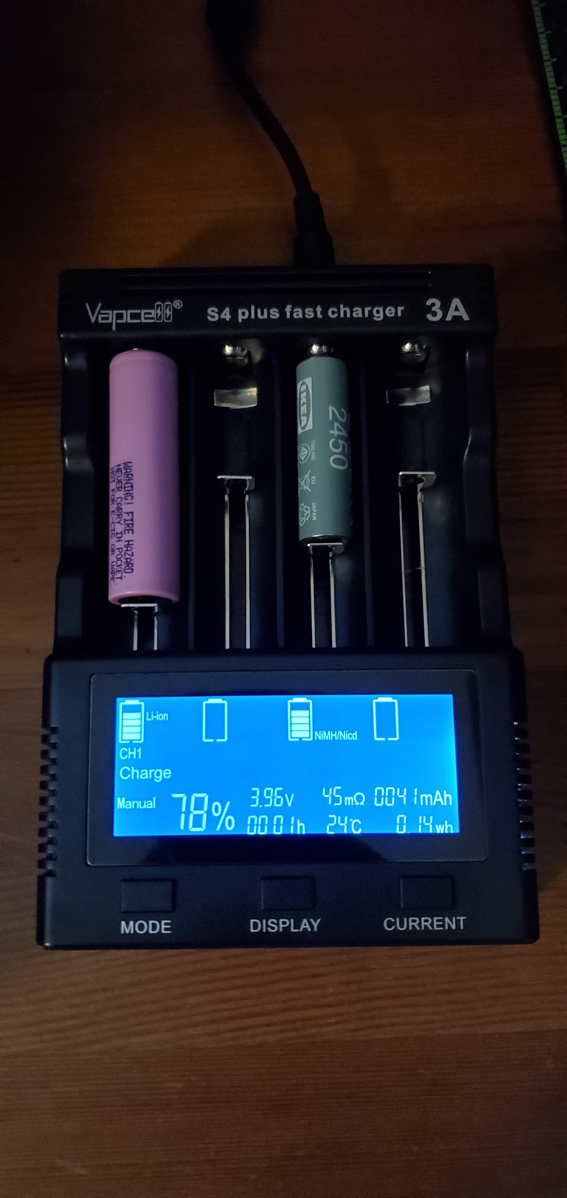 [New Charger Day] Vapcell S4 Plus : r/flashlight