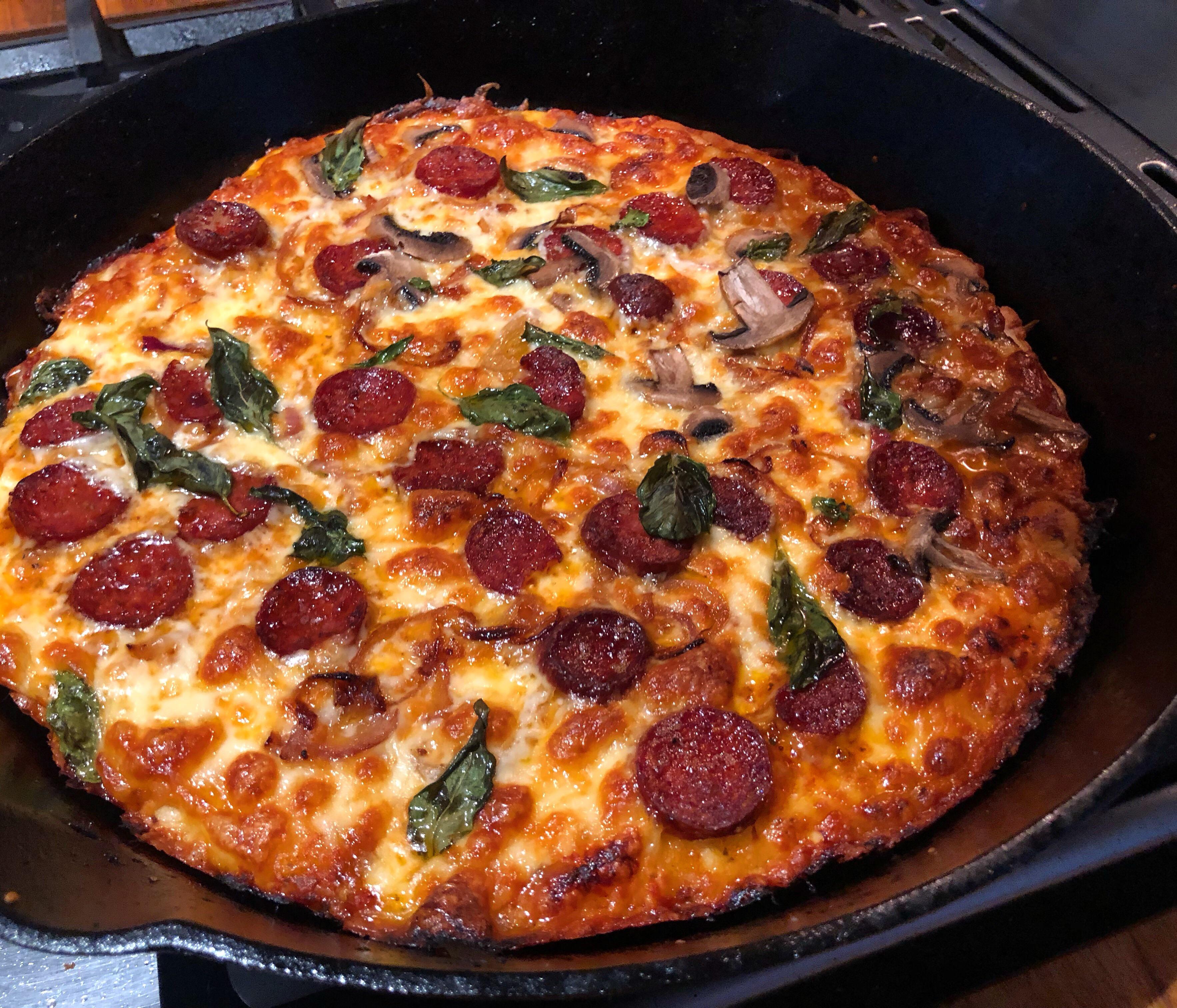 1607 best Pan Pizza images on Pholder Pizza, Food and Seriouseats
