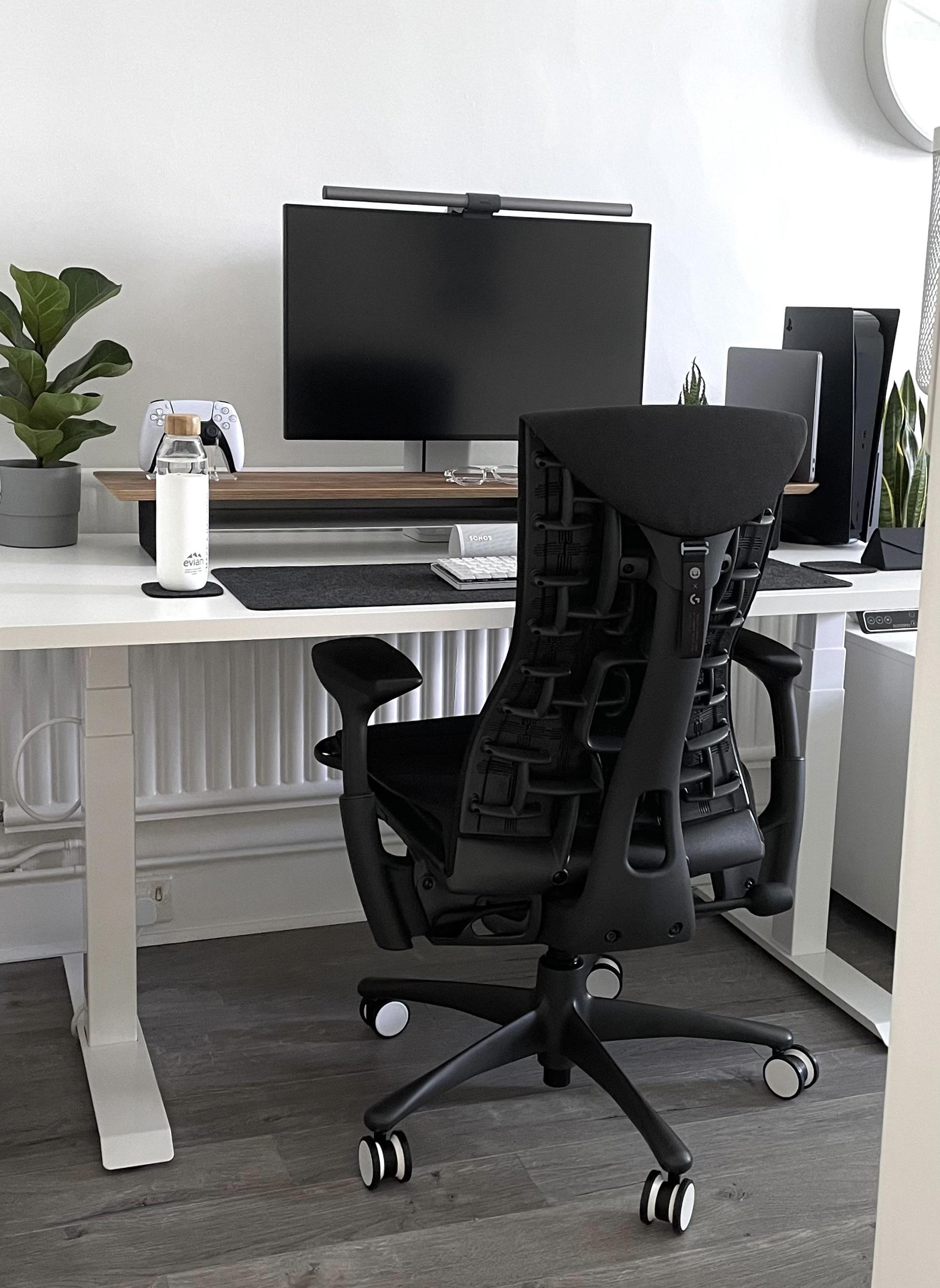 Added the Logitech Gaming Embody to my setup! r/hermanmiller