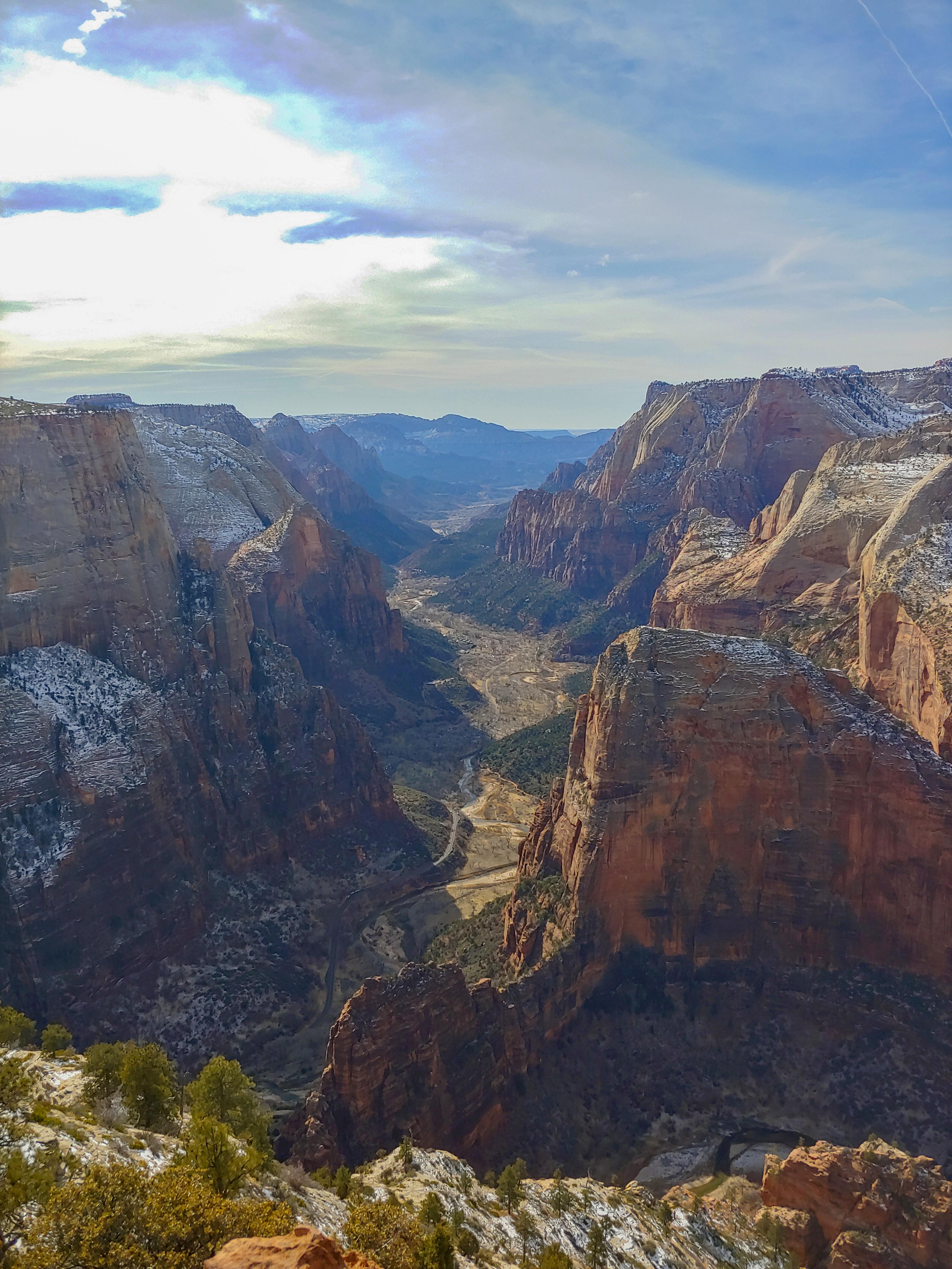 View from Observation Point in winter. Zion National Park. Utah r/hiking