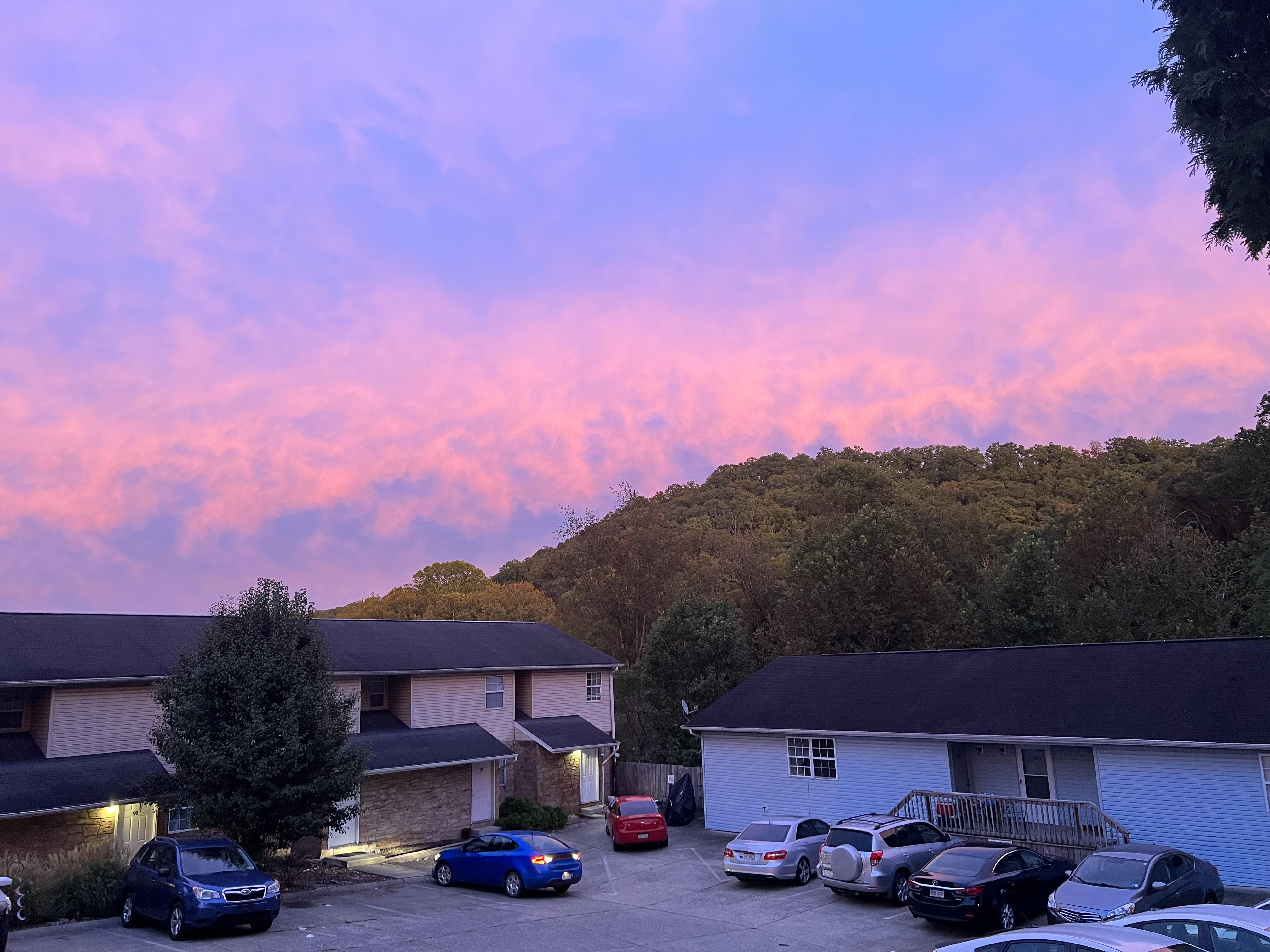 Cotton candy colored sunset near Winfield, WV r/Appalachia