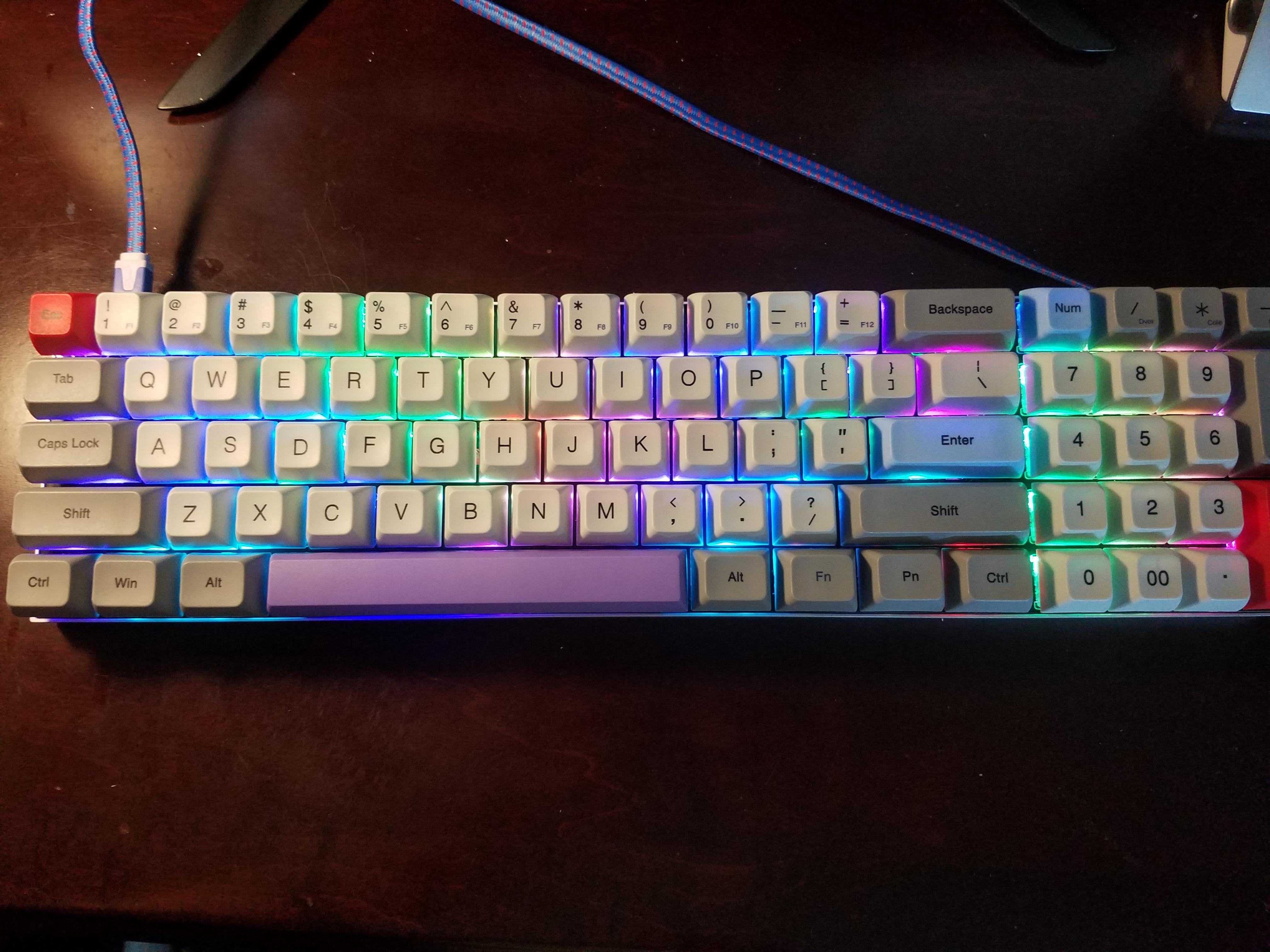 Vortex ViBE with 65g Zealios and RGB Lights! r/MechanicalKeyboards