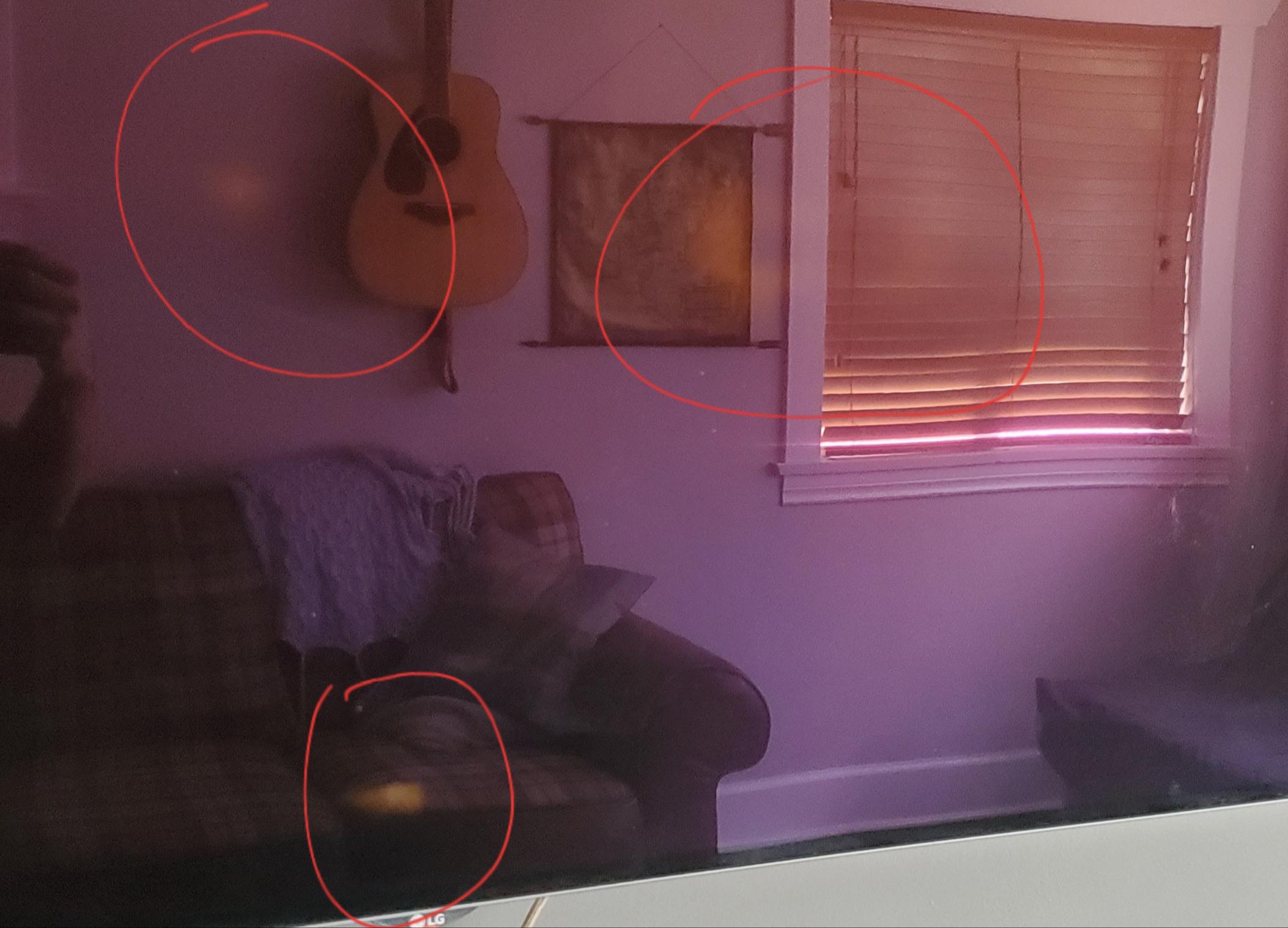 Is this sun damage? What's wrong with my OLED? (LG 55" B6) r/OLED