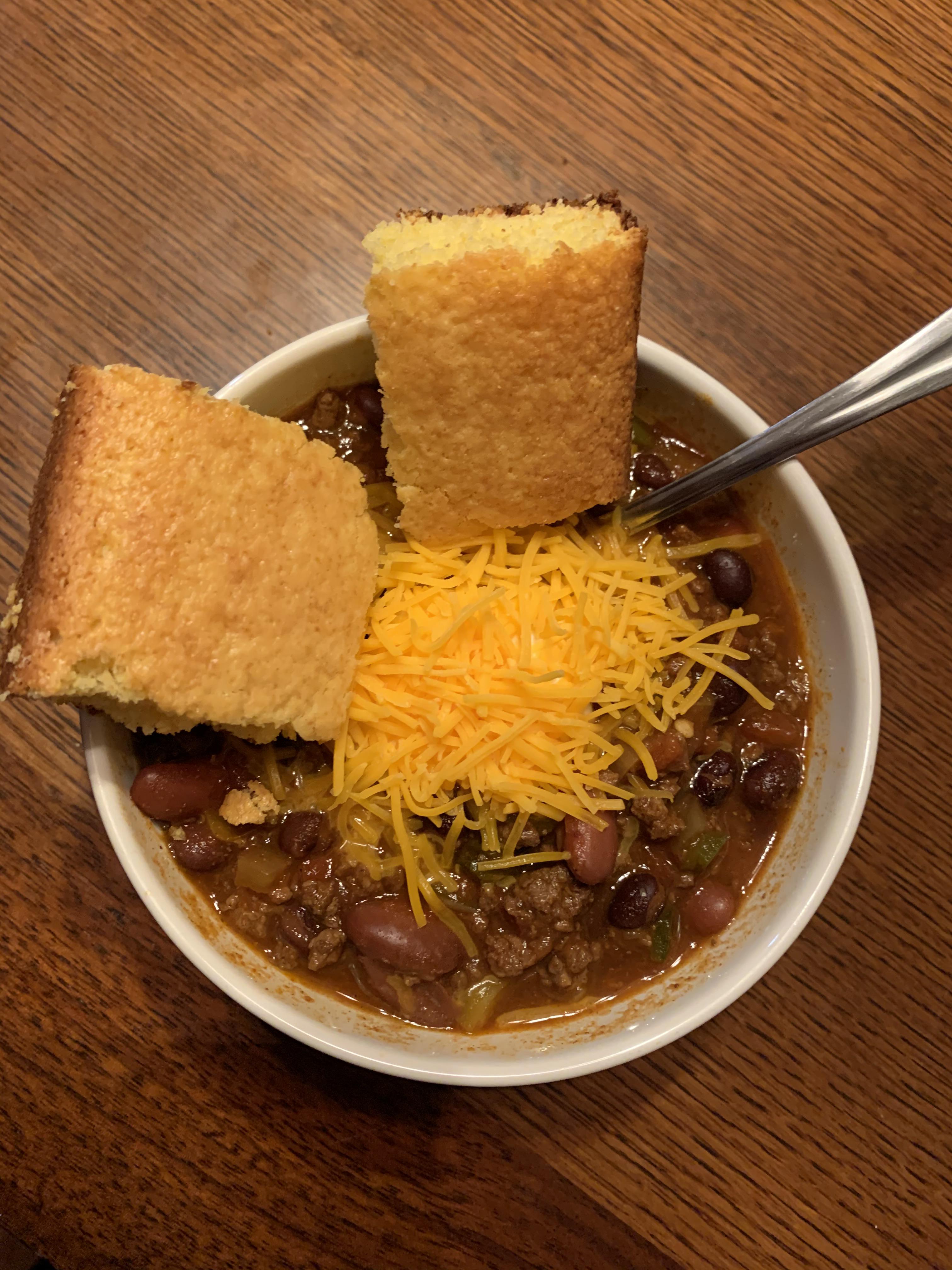 Venison Chili and Cornbread! r/tonightsdinner