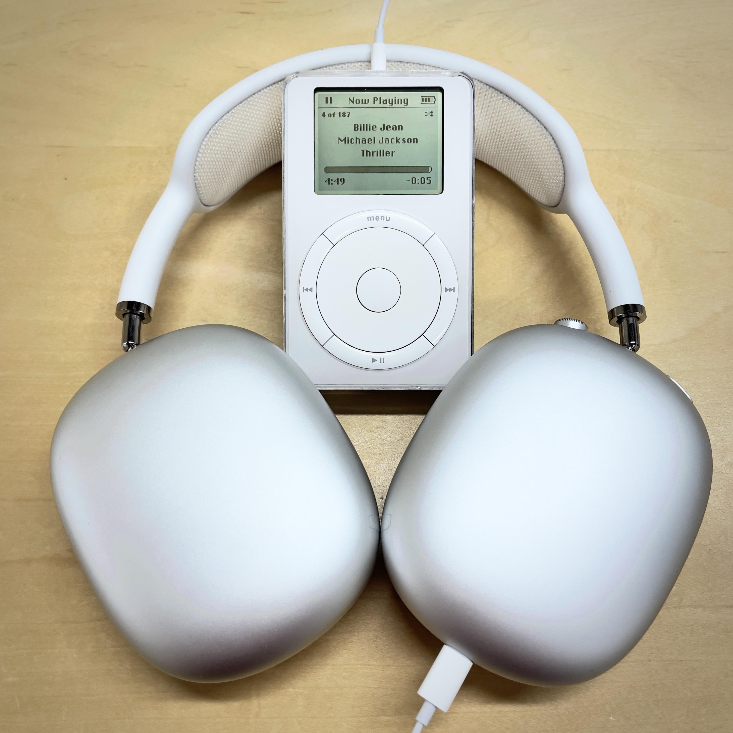 AirPods Max + 1st Gen iPod = Major Nerdflex r/airpods