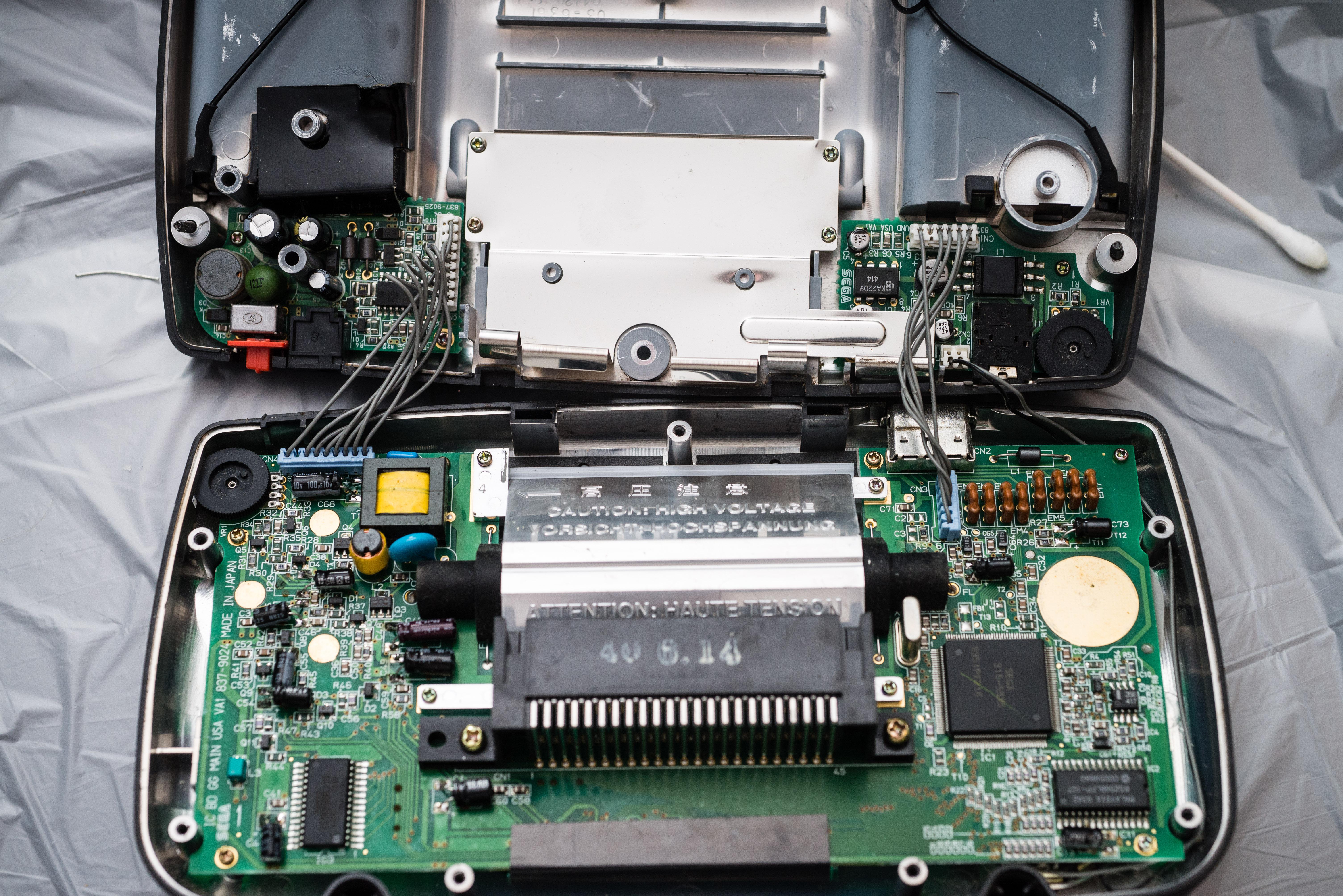 Game Gear (VA1) recap complete. Still doesn't boot? r/consolerepair