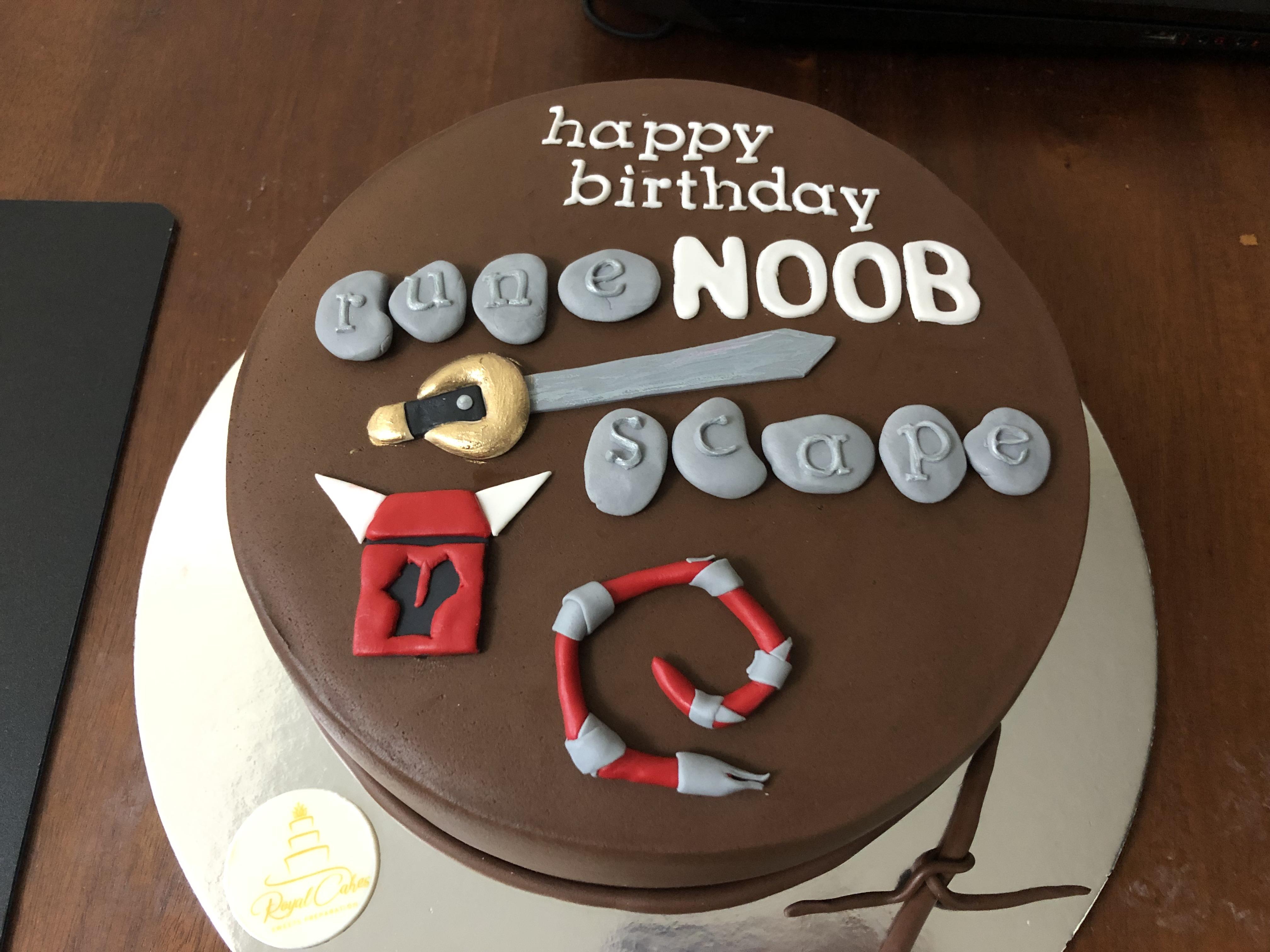 It’s my boyfriend’s birthday today and I decided to give him a cake