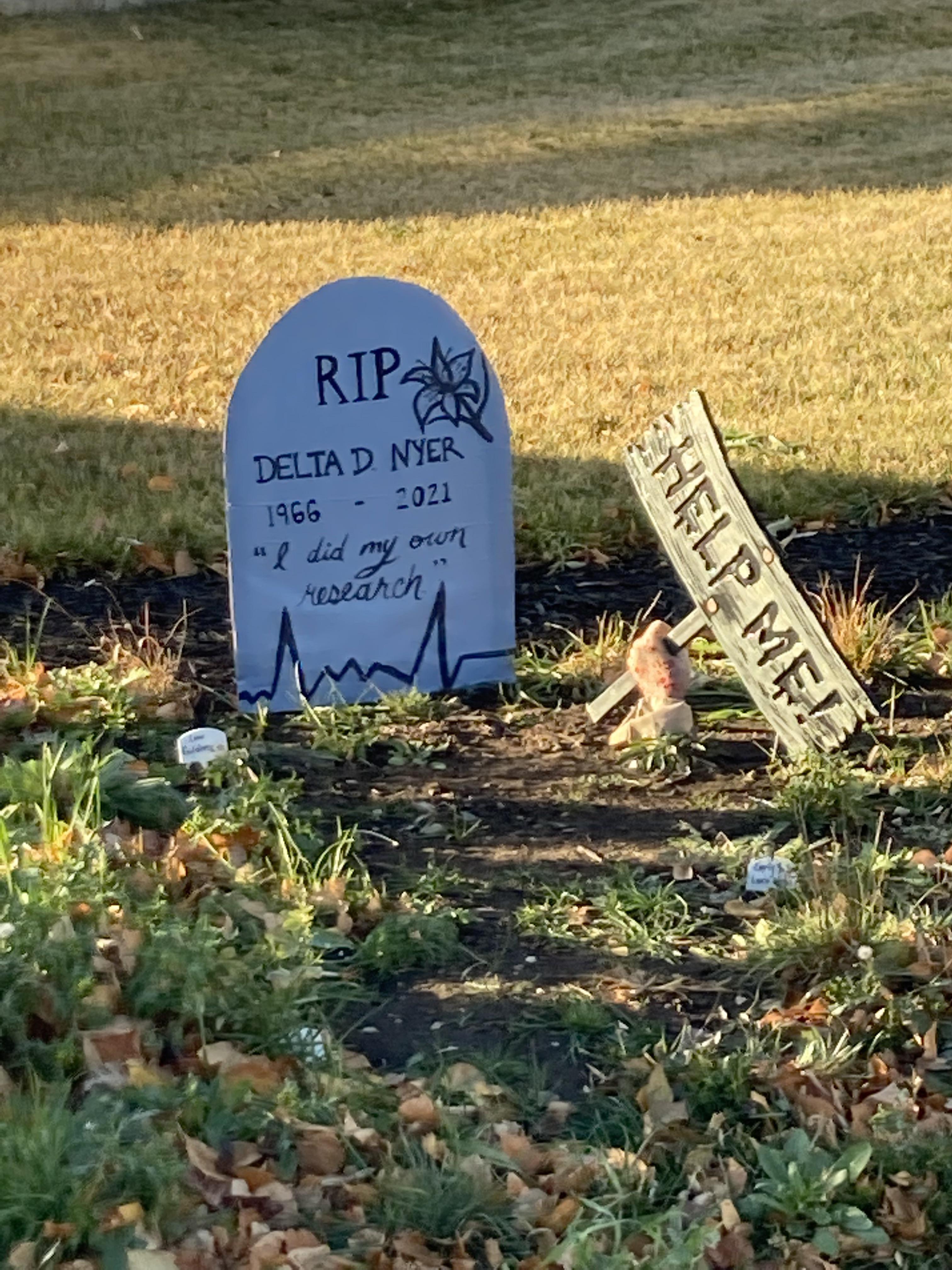 Halloween decoration in North Saskatoon r/saskatoon