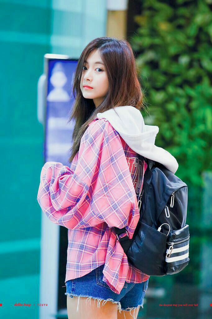 Mina Twice Girlfriend Material twice 2020