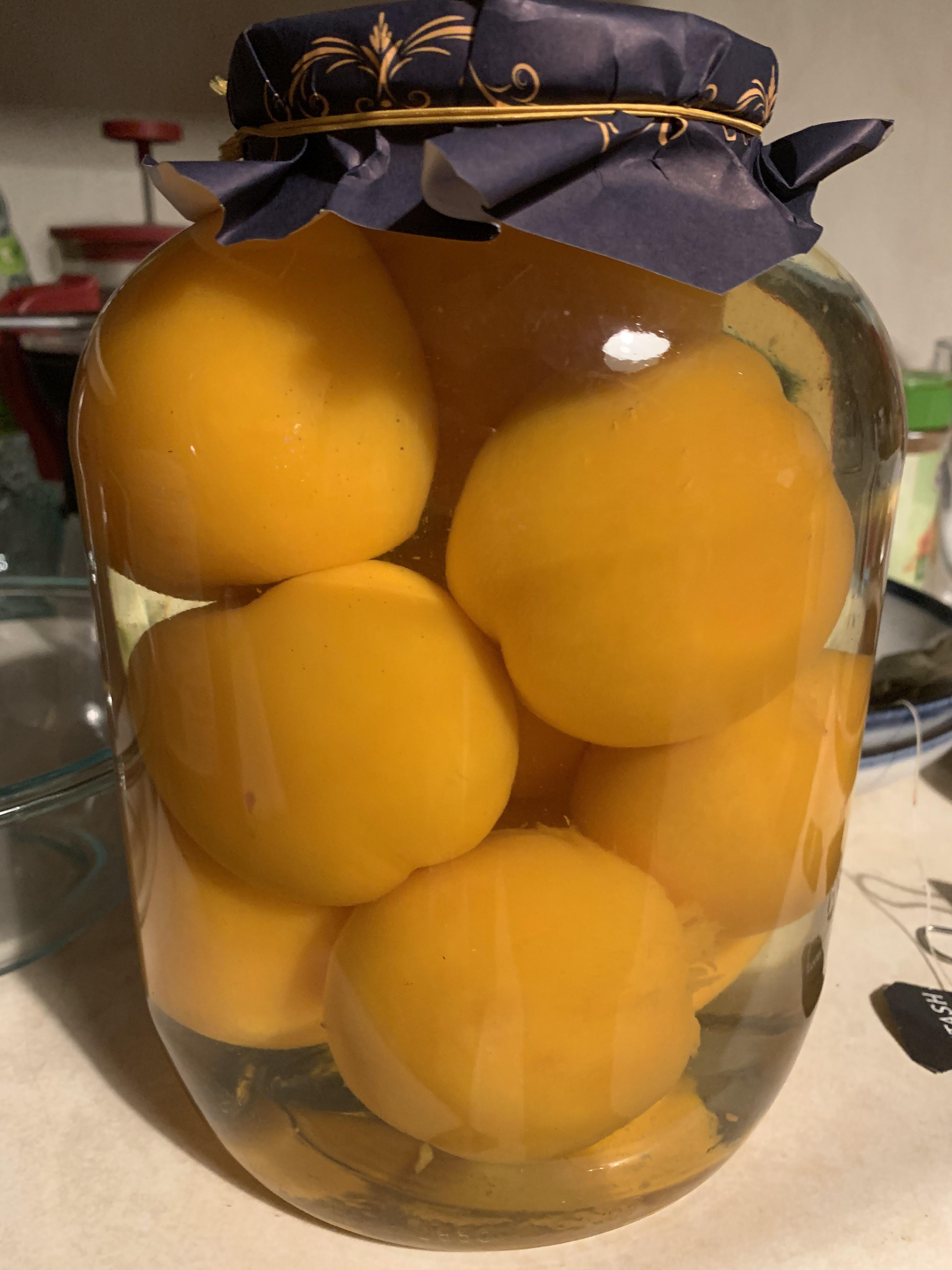 Bought these Spanish peaches on a whim. r/Costco