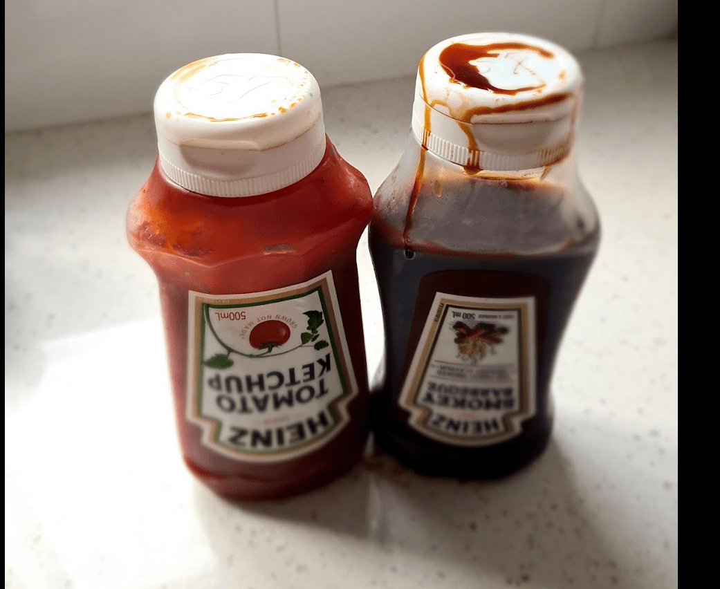 Has anyone else had issues with the new Heinz bottles leaking