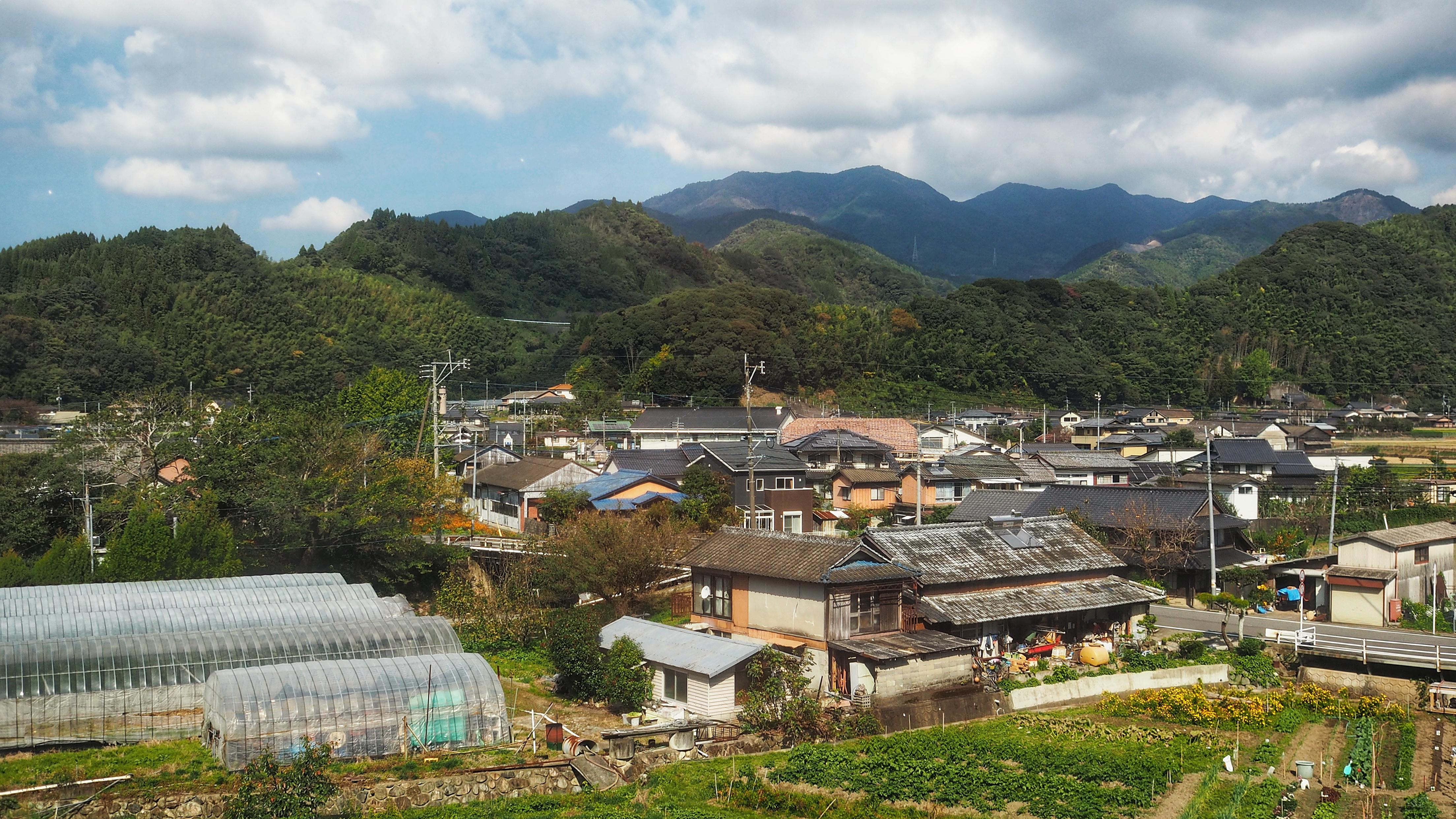 View from the local train in rural Kyushu japanpics
