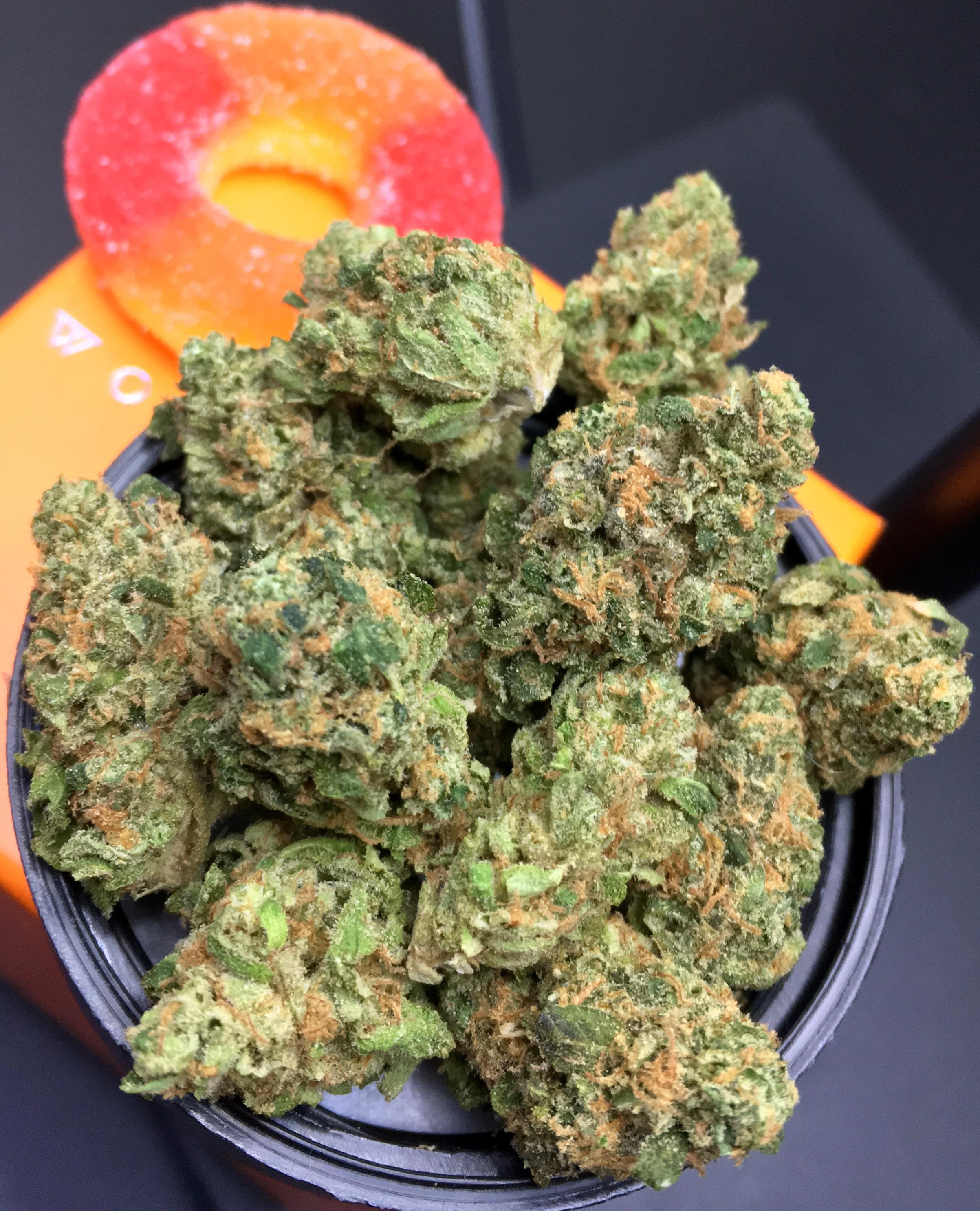 Orange Sunset 🍊🌅 the wake and bake Indica dom from Wonderbrett that