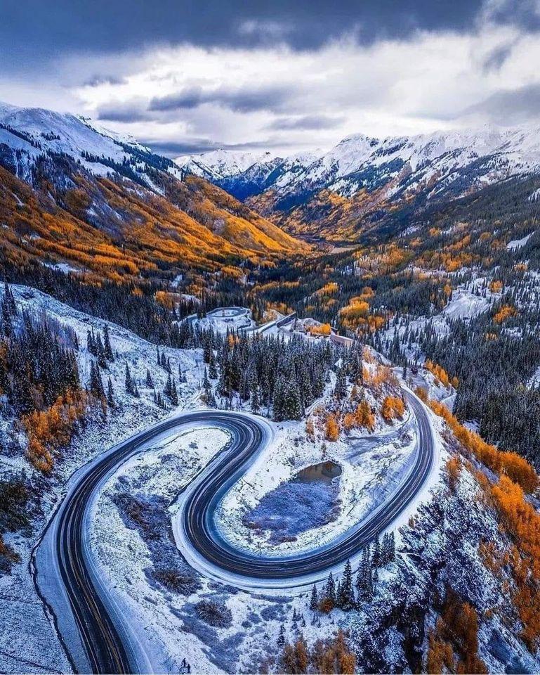 Ouray Colorado Mountains, USA r/RoadPorn
