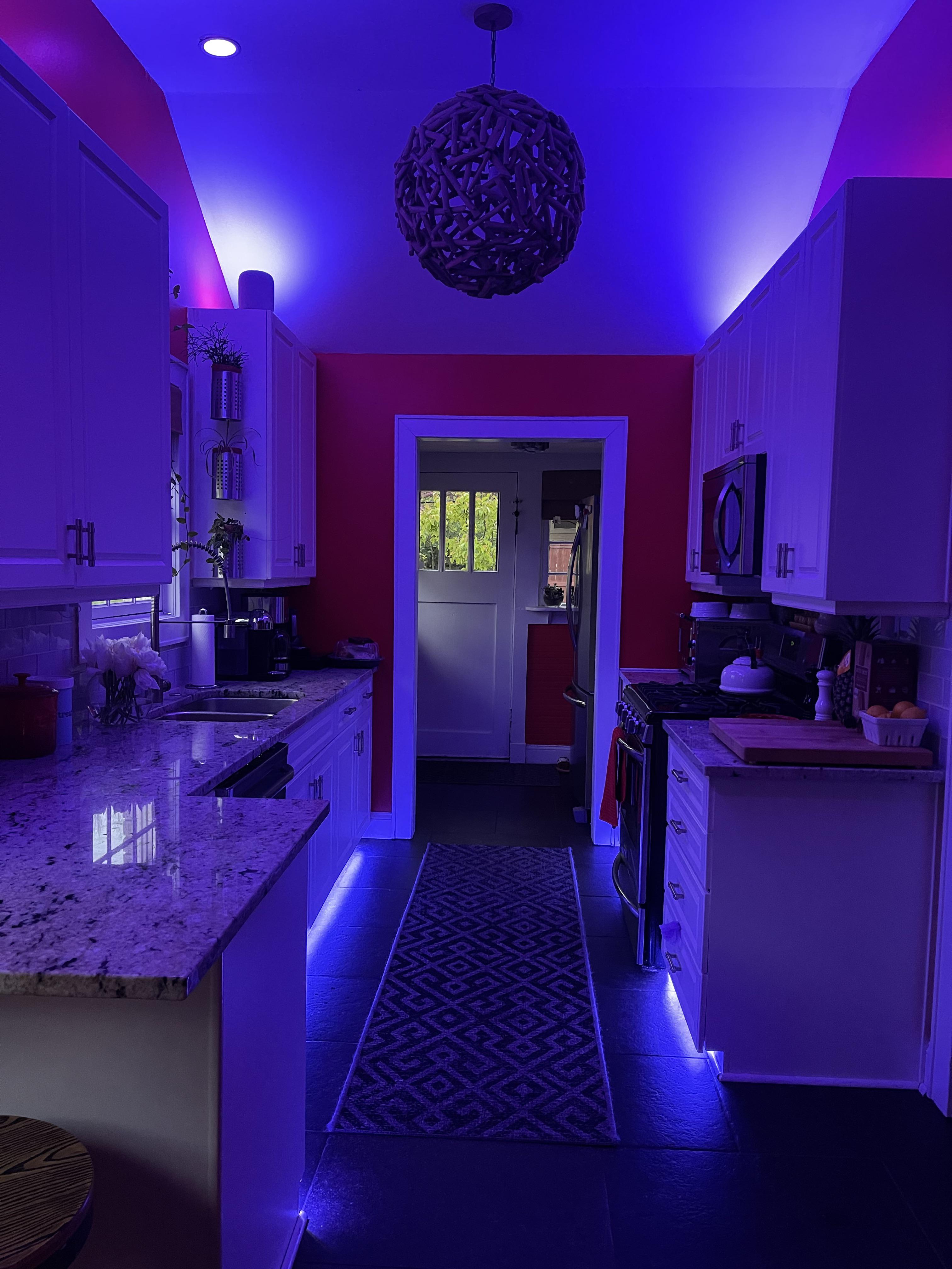 kitchen night lighting. Kansas City r/CozyPlaces
